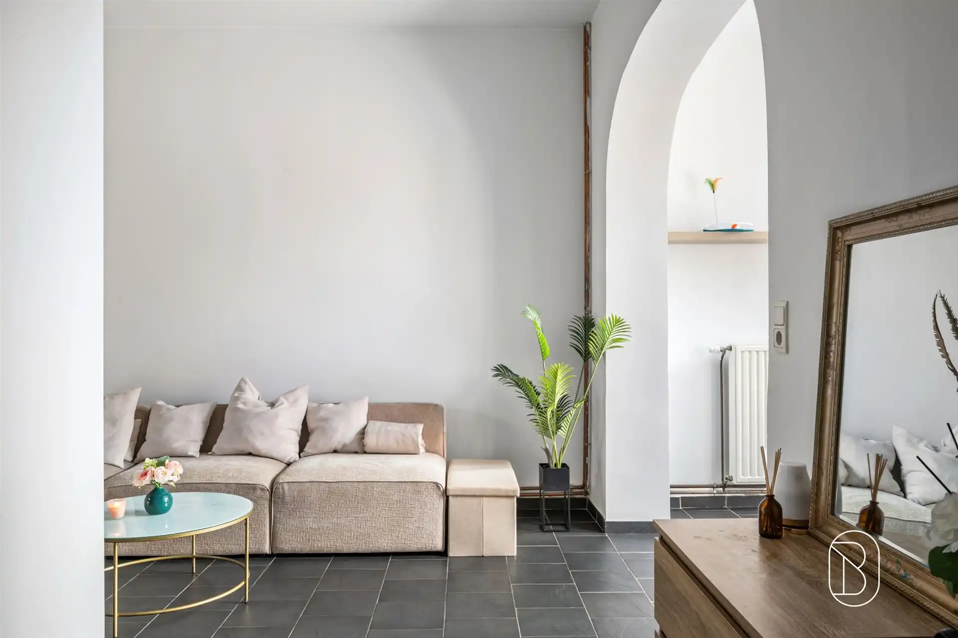 Hoofdfoto van de publicatie: Charmante instapklare woning met 4 slk. 