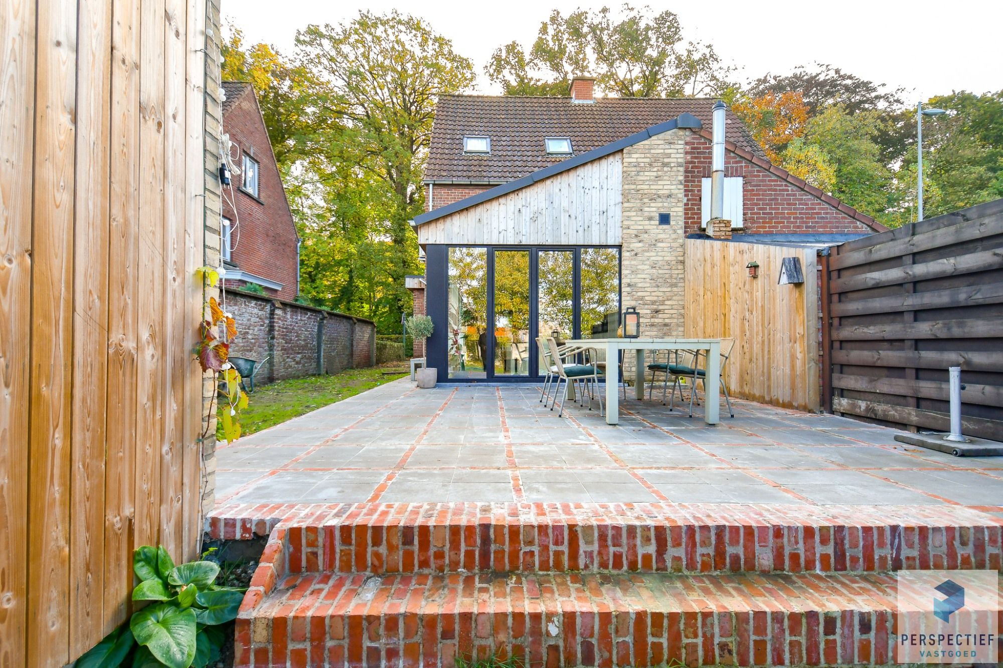 Uiterst GOED gelegen VERNIEUWDE woning met GROTE tuin foto 23