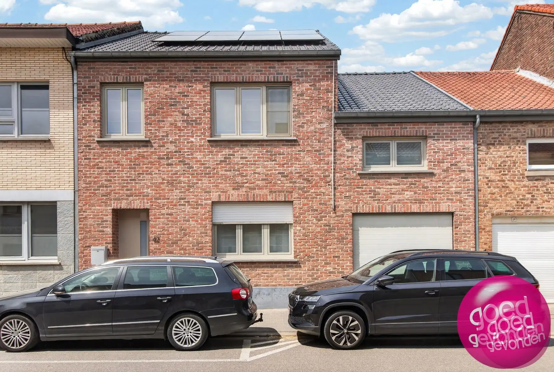 INSTAPKLARE GEZINSWONING - 4 SLK - GARAGE - TUIN - TERRASSEN foto {{pictureIndex}}