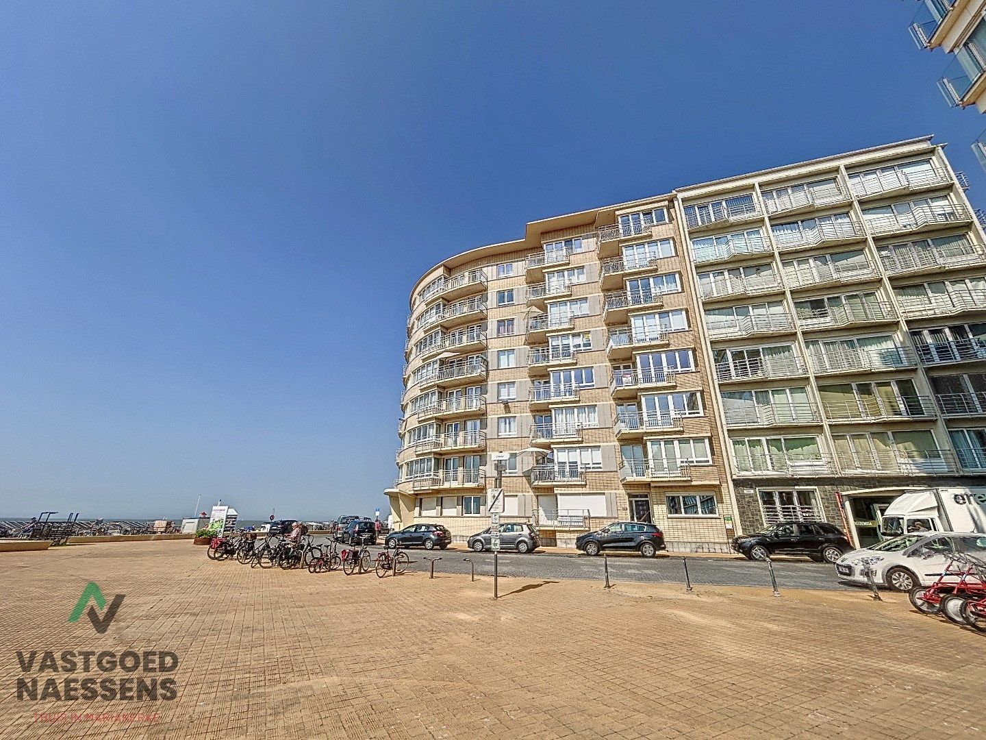 LUXUEUS GERENOVEERD 2 SLPK APP MET TERRAS EN ZEEZICHT foto 28
