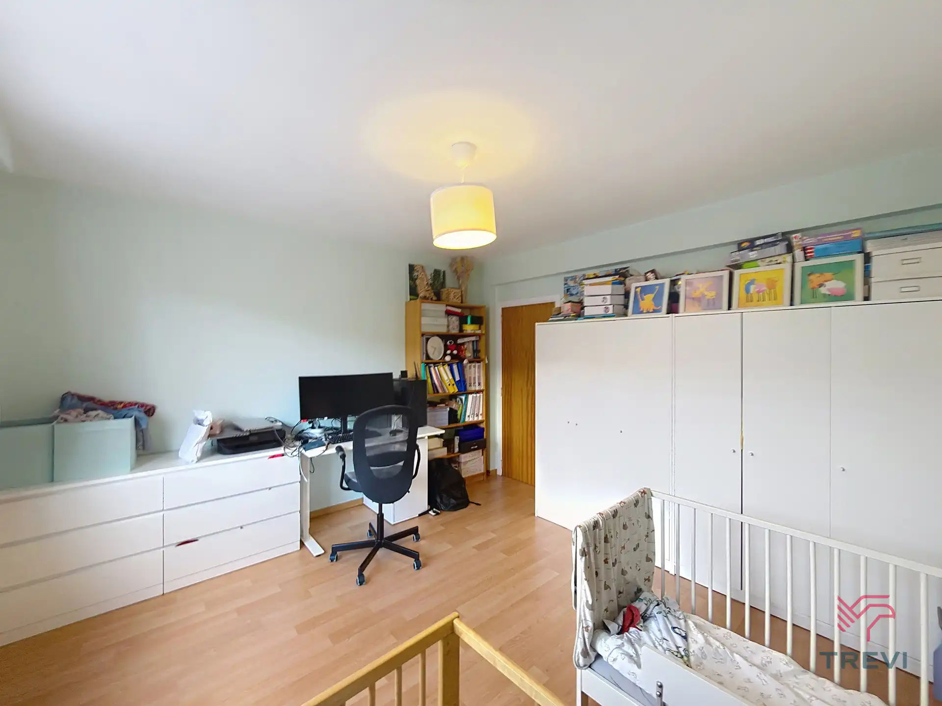 Mooi, licht appartement - 2 slaapkamers vlakbij Altitude 100 foto 11