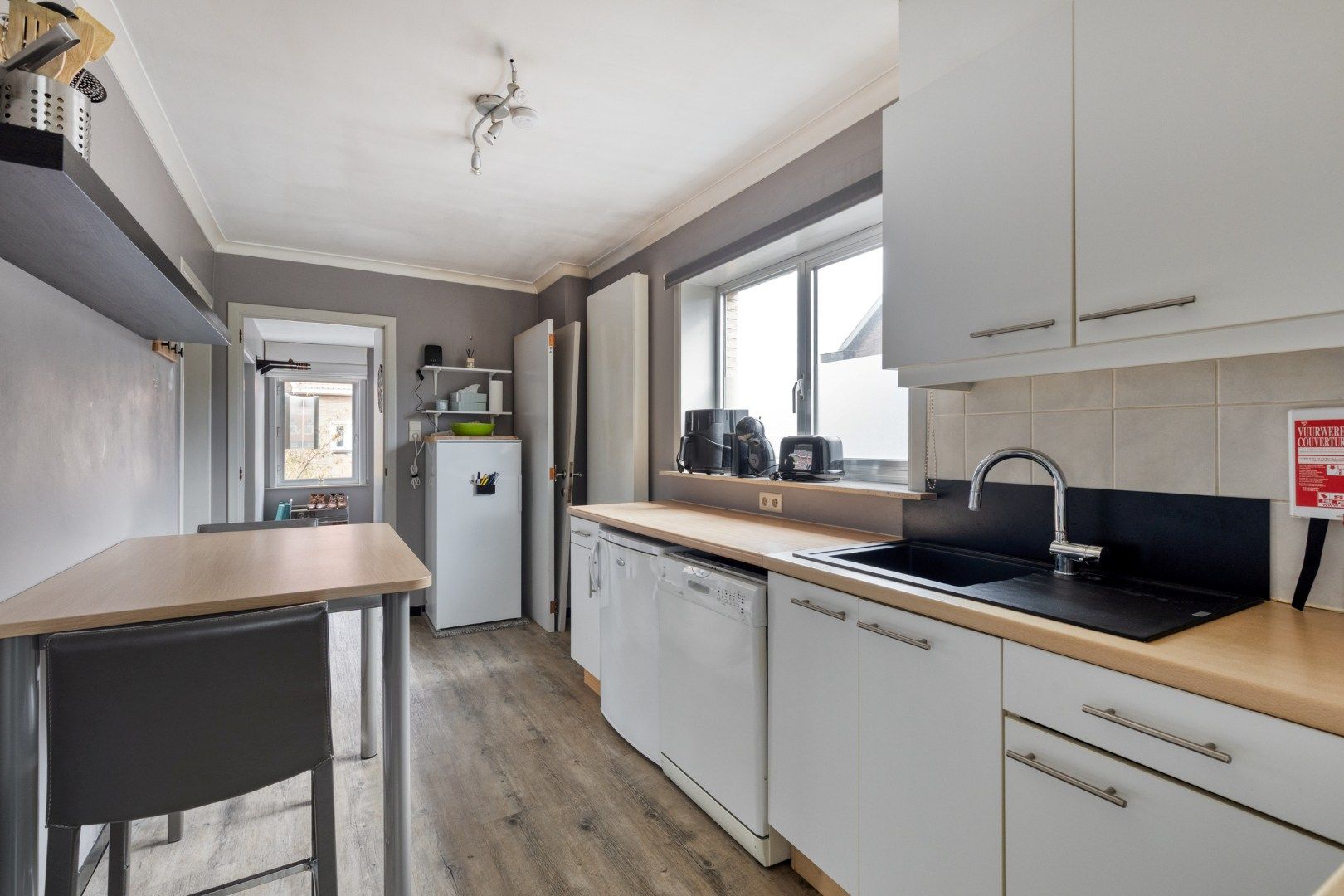 Ruim tweekamerapp. in Bevegem met dubbele garage! foto 7