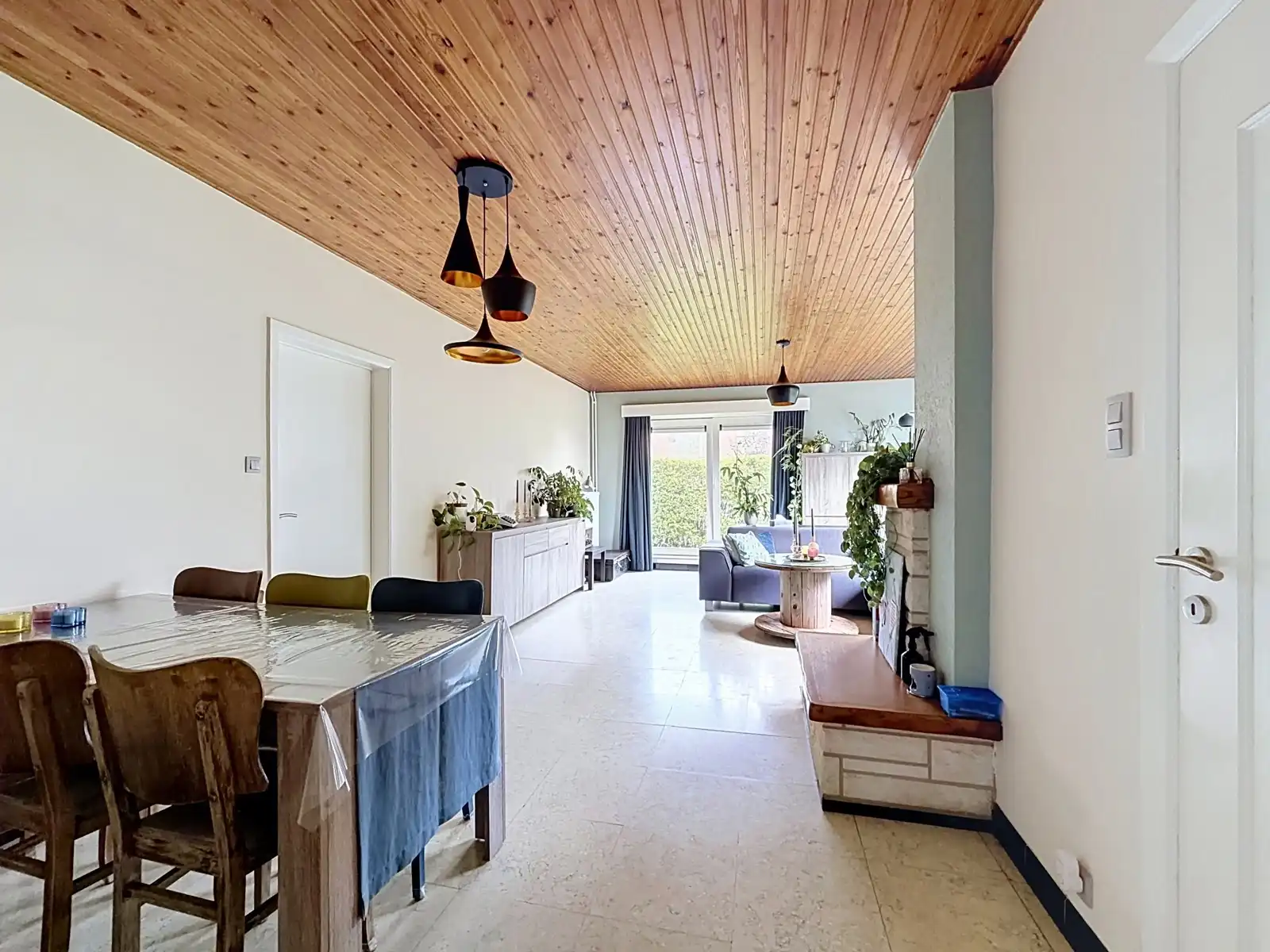 Charmante woning met 4 SLPK, Garage én Tuin! foto 3