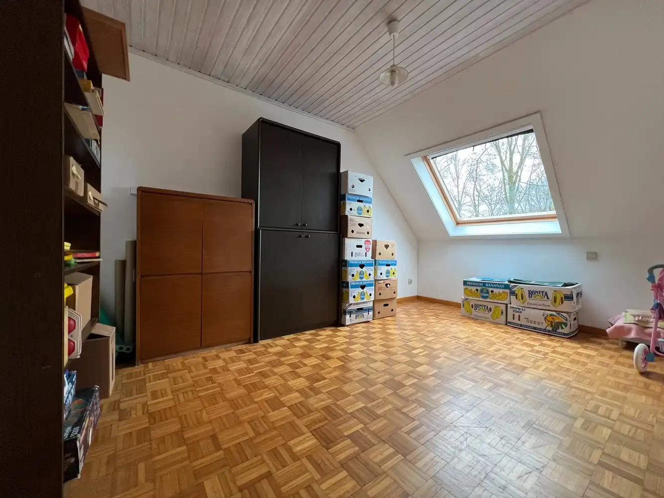 Ruime gezinswoning met zonnige tuin foto 7