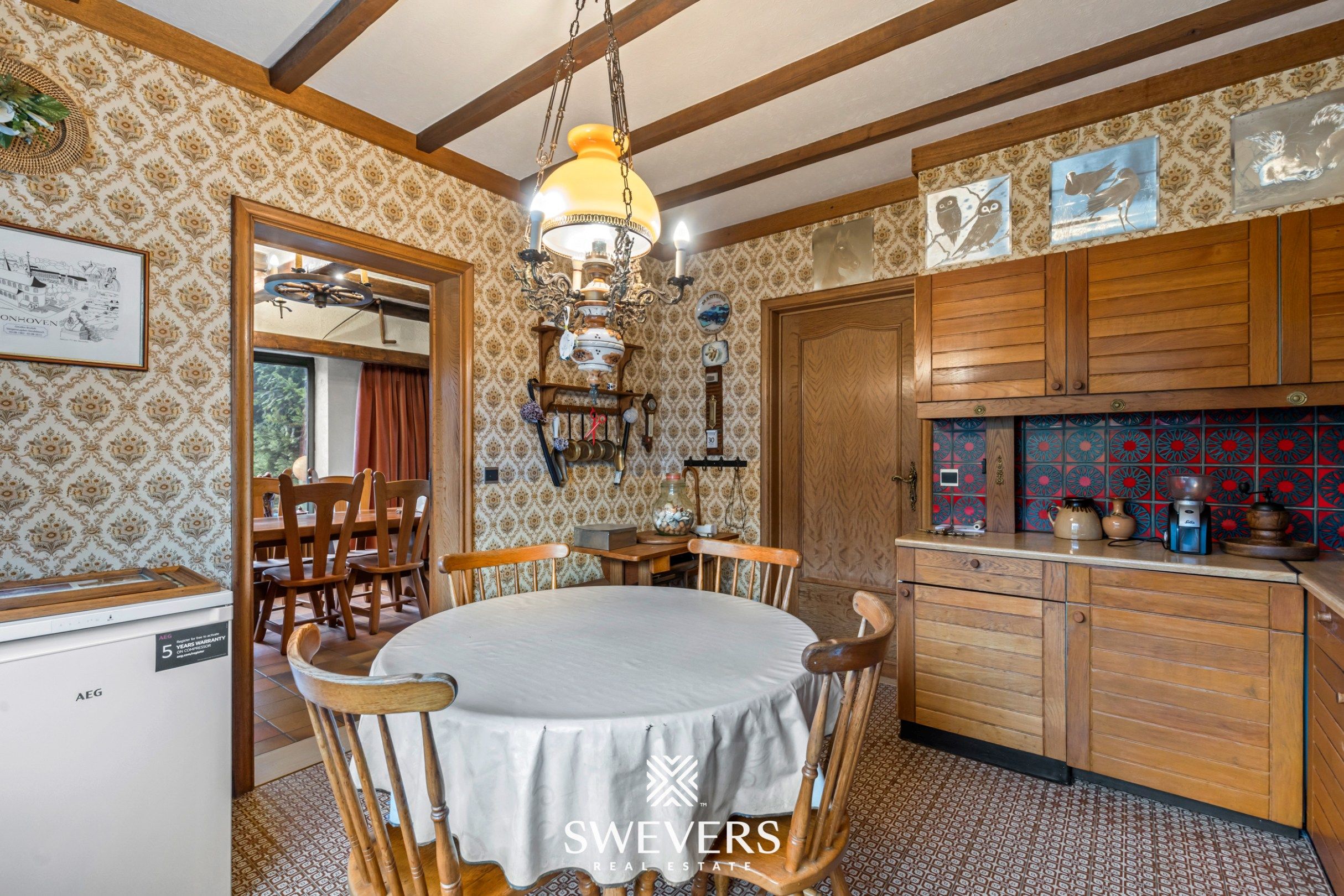 Ruime, te renoveren woning op 7a60 in centrum-Zonhoven foto 9