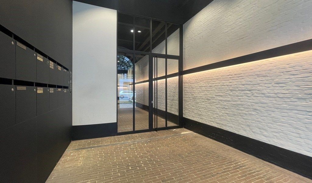 Kantoren te huur in gerenoveerd pakhuis La Cloche in Antwerpen foto 2