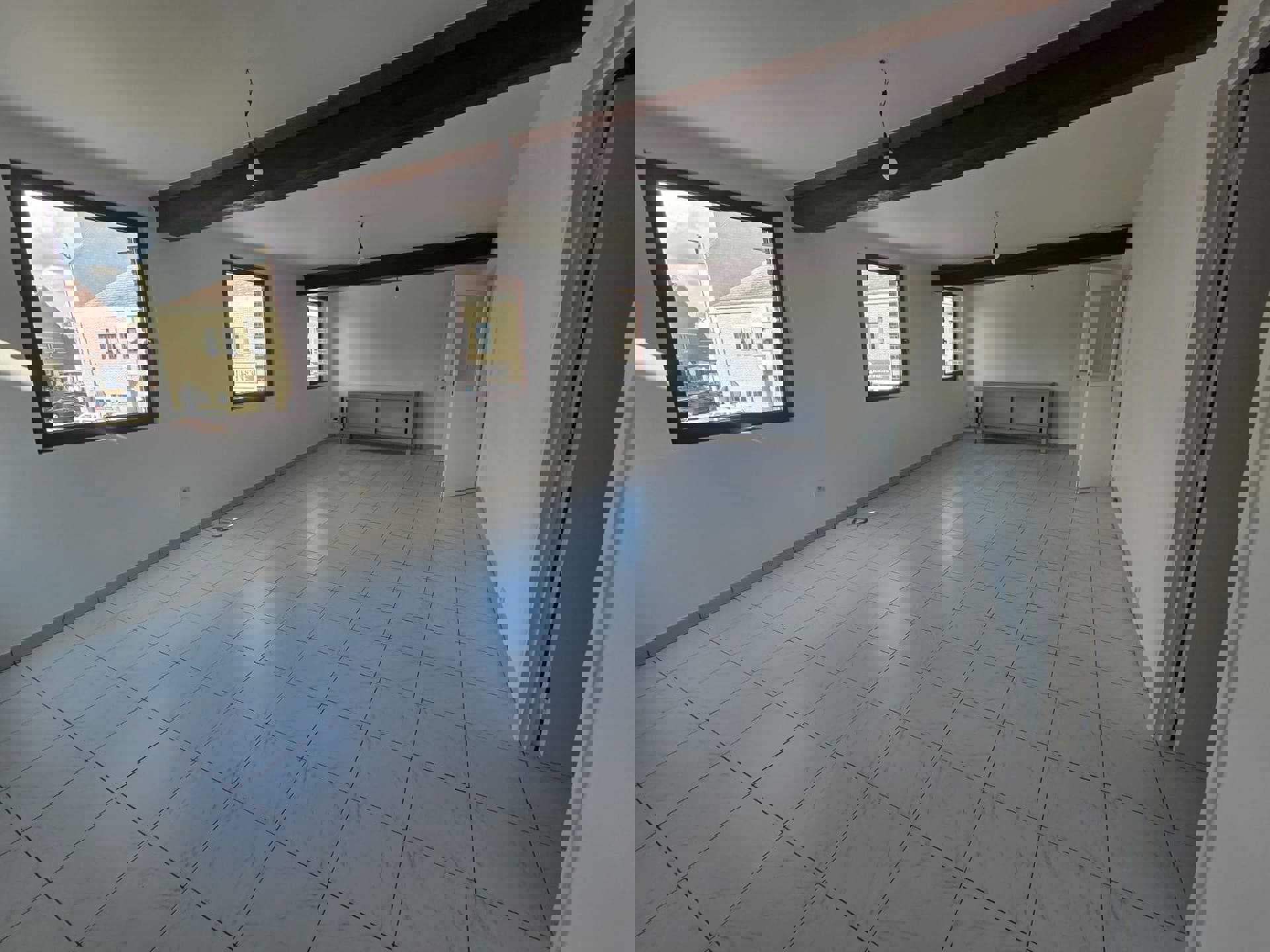 Gerenoveerd appartement met 2 slaapkamers foto 3