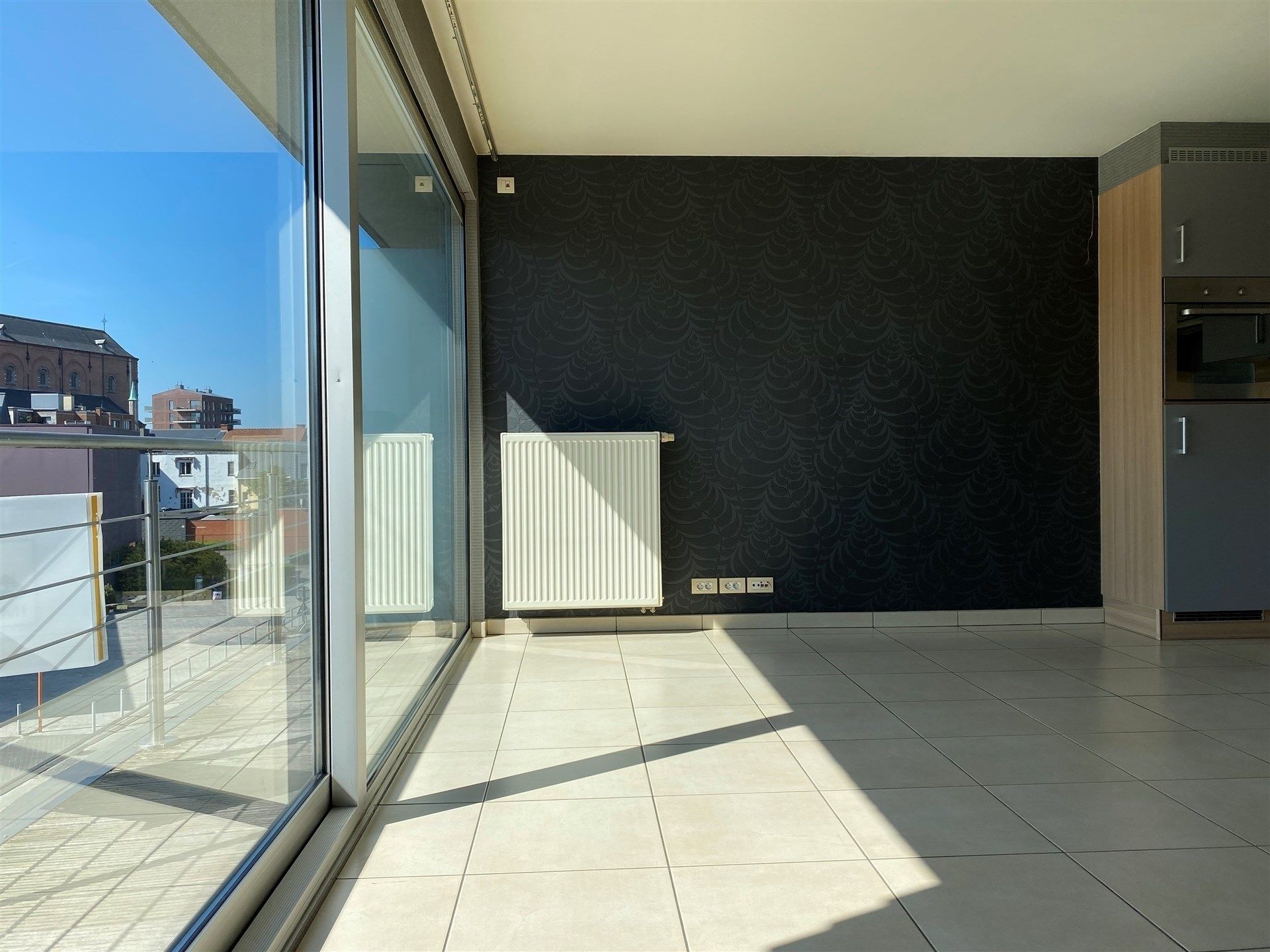 Zeer mooi gelegen instapklaar appartement op de tweede verdieping van de residentie “Square”. foto 4