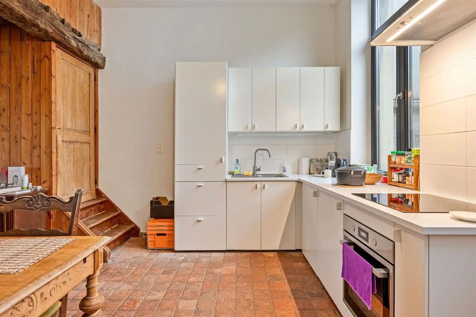 Woning 2 slaapkamers met magazijn en bureel  foto 5
