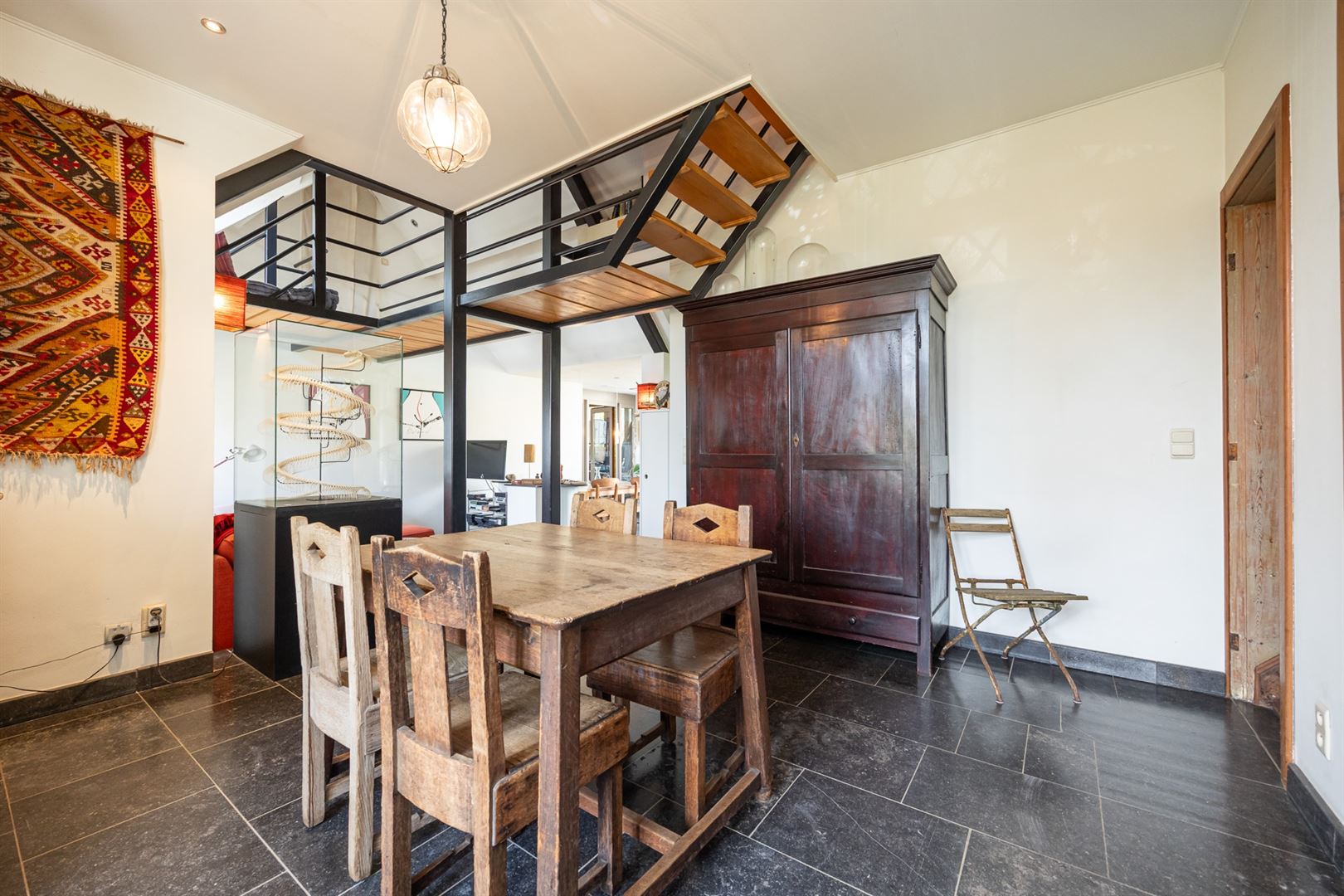 Charmante woning met orangerie en grote, sfeervolle tuin.  foto 5