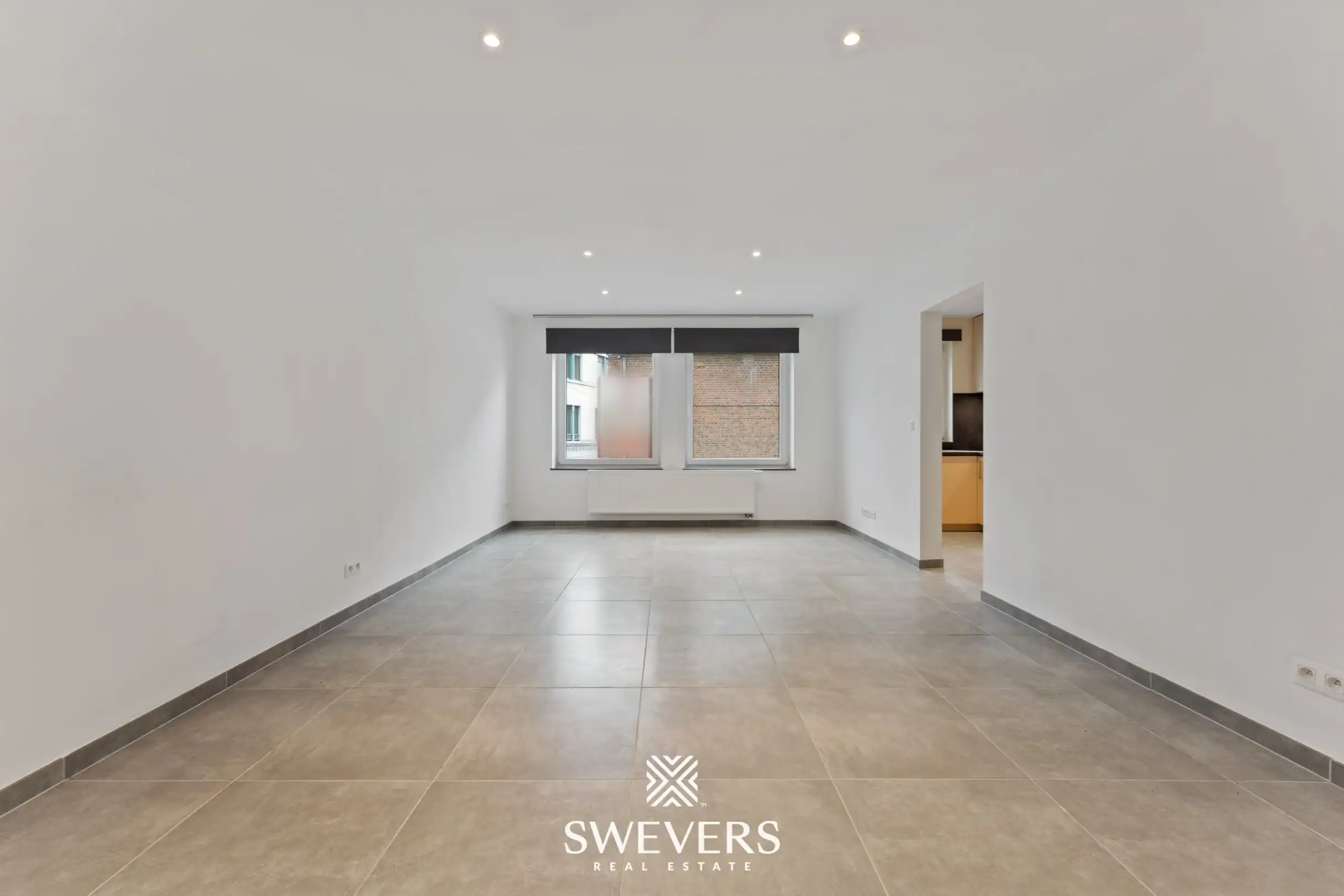 Instapklaar 2-slaapkamer appartement met autostaanplaats in hartje Tongeren   foto 4