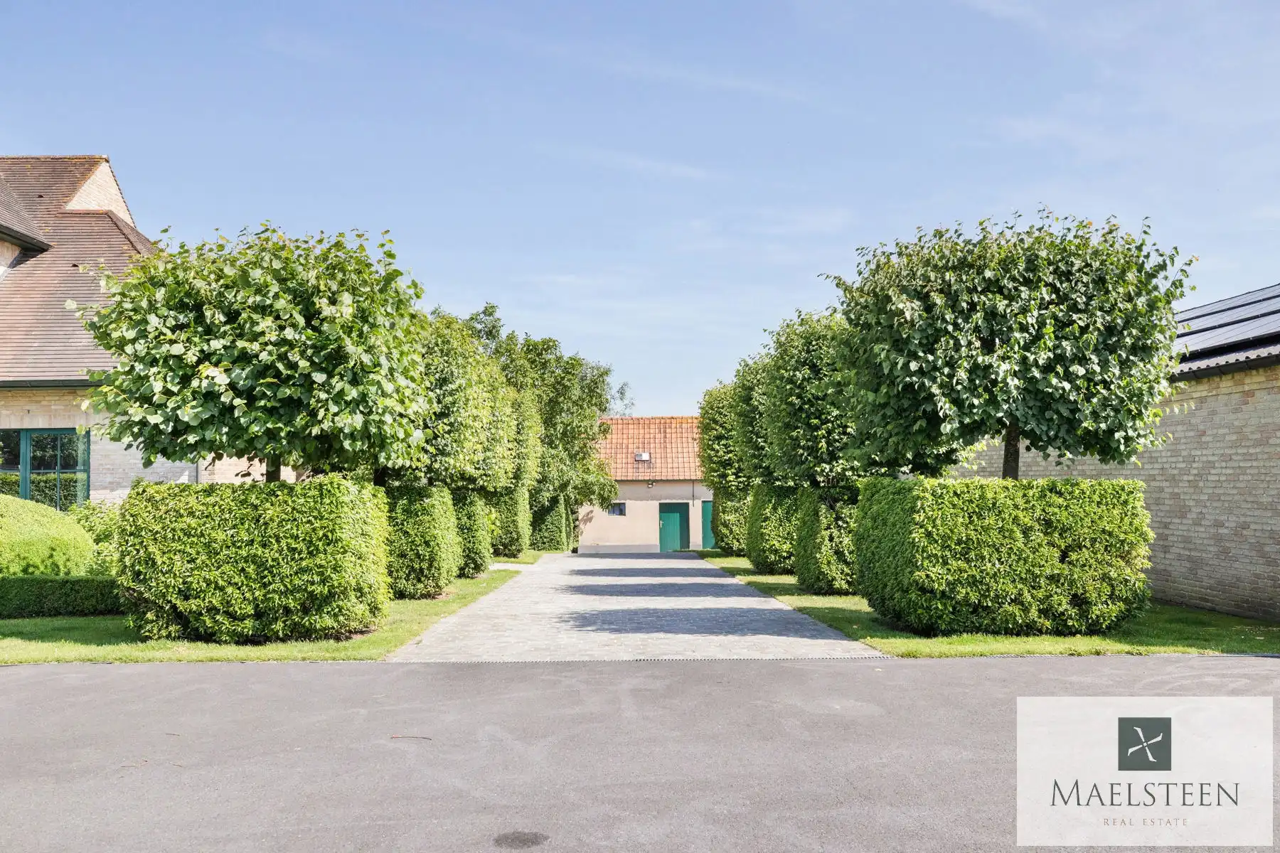 Boerderij op 1,5ha op de flank van Oedelem-berg  foto 30