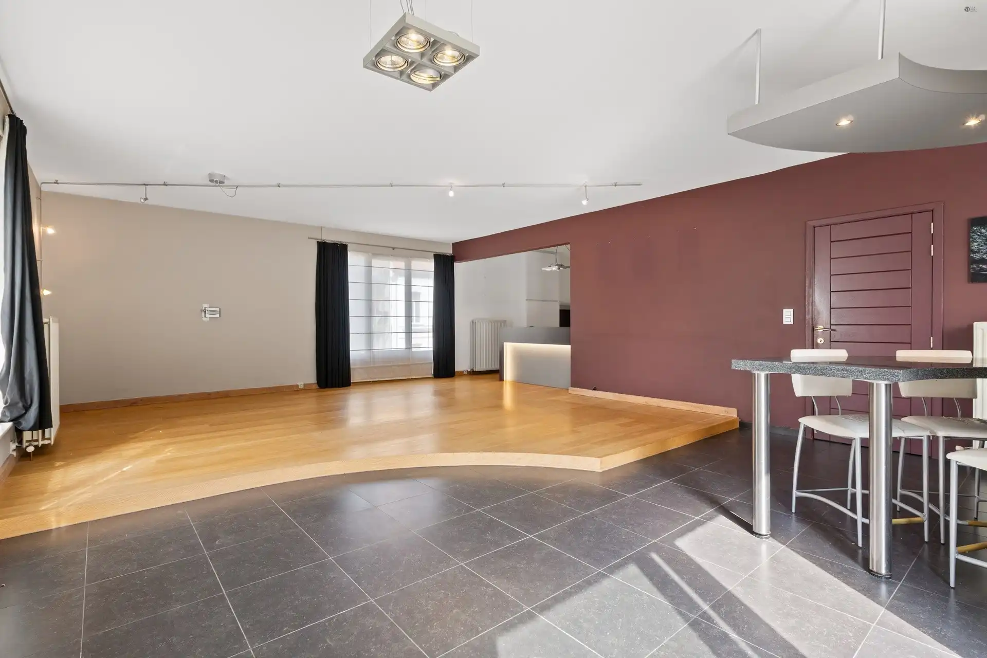 Zeer ruim duplex appartement met groot terras, beroepsruimte en garage van 70m² foto 6