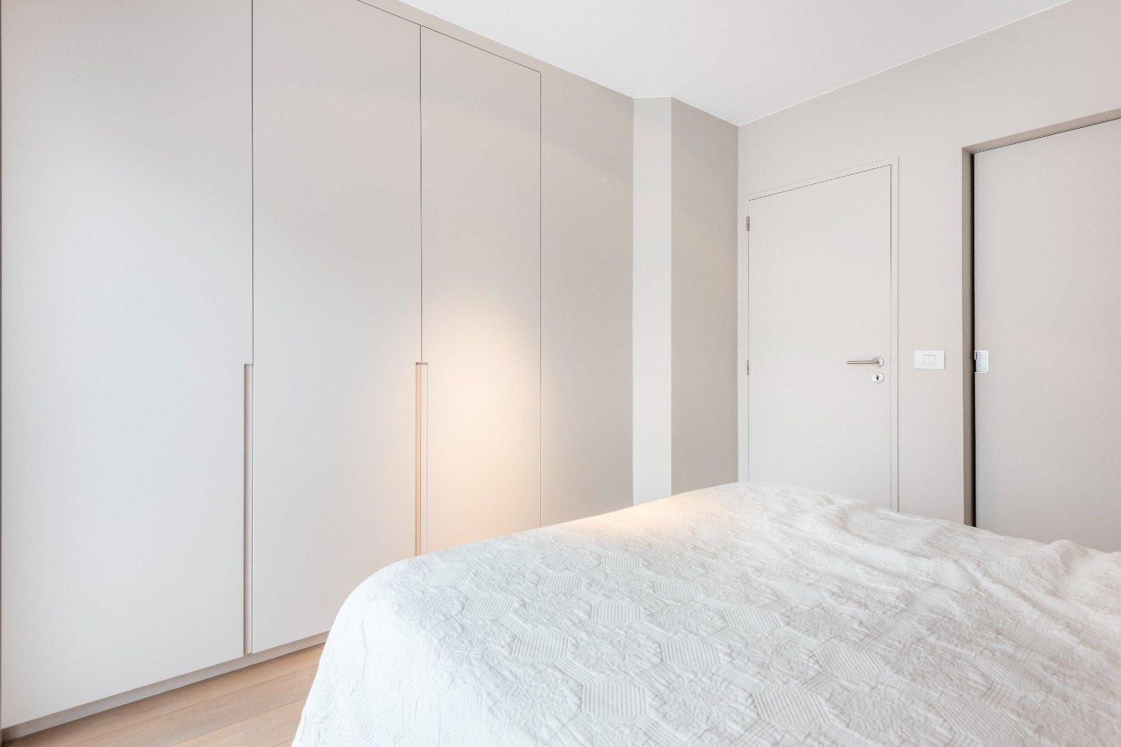 Mooi instapklaar appartement op de Dumortierlaan foto 10