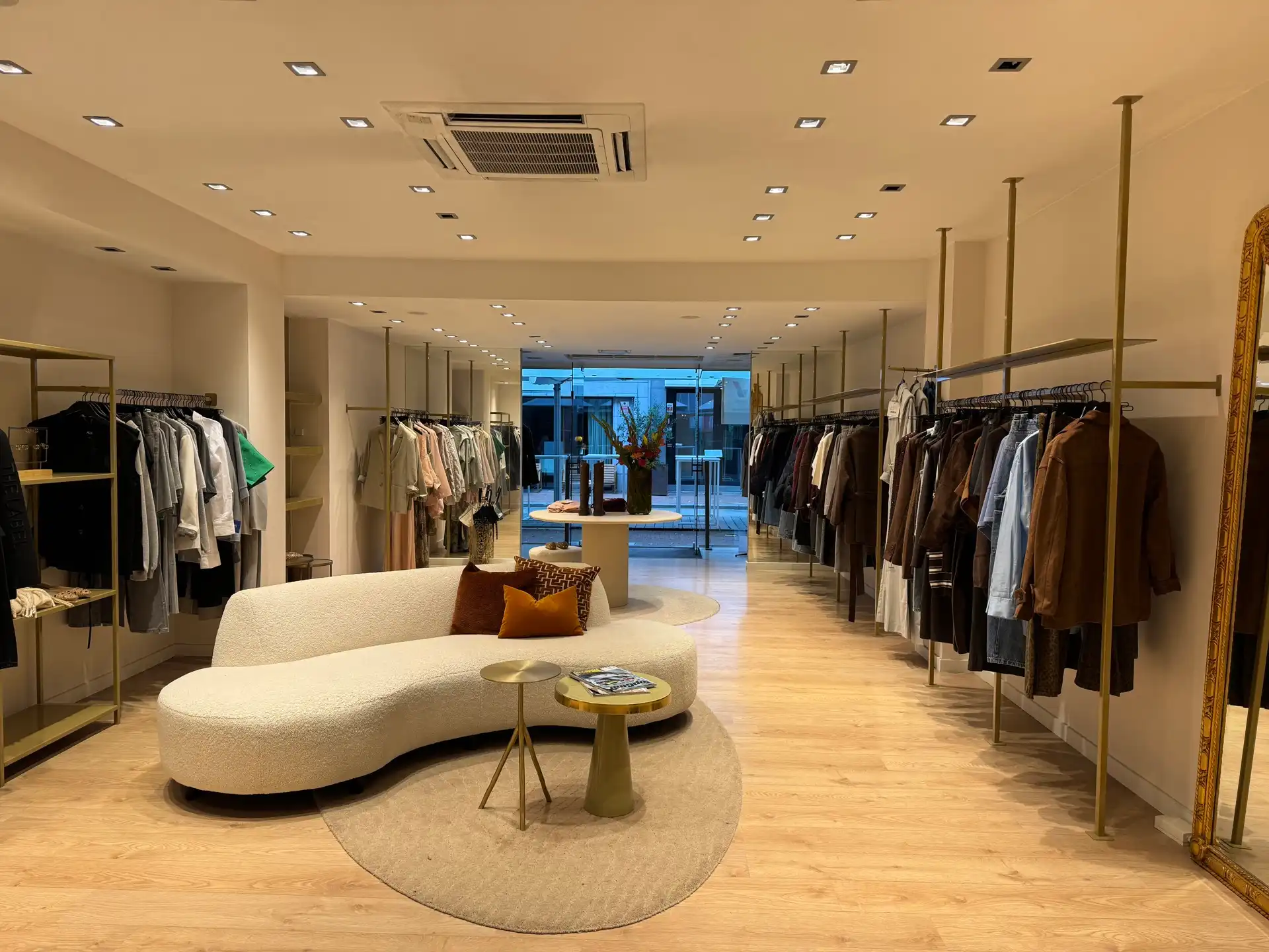 Instapklaar handelspand van 80m² foto 6