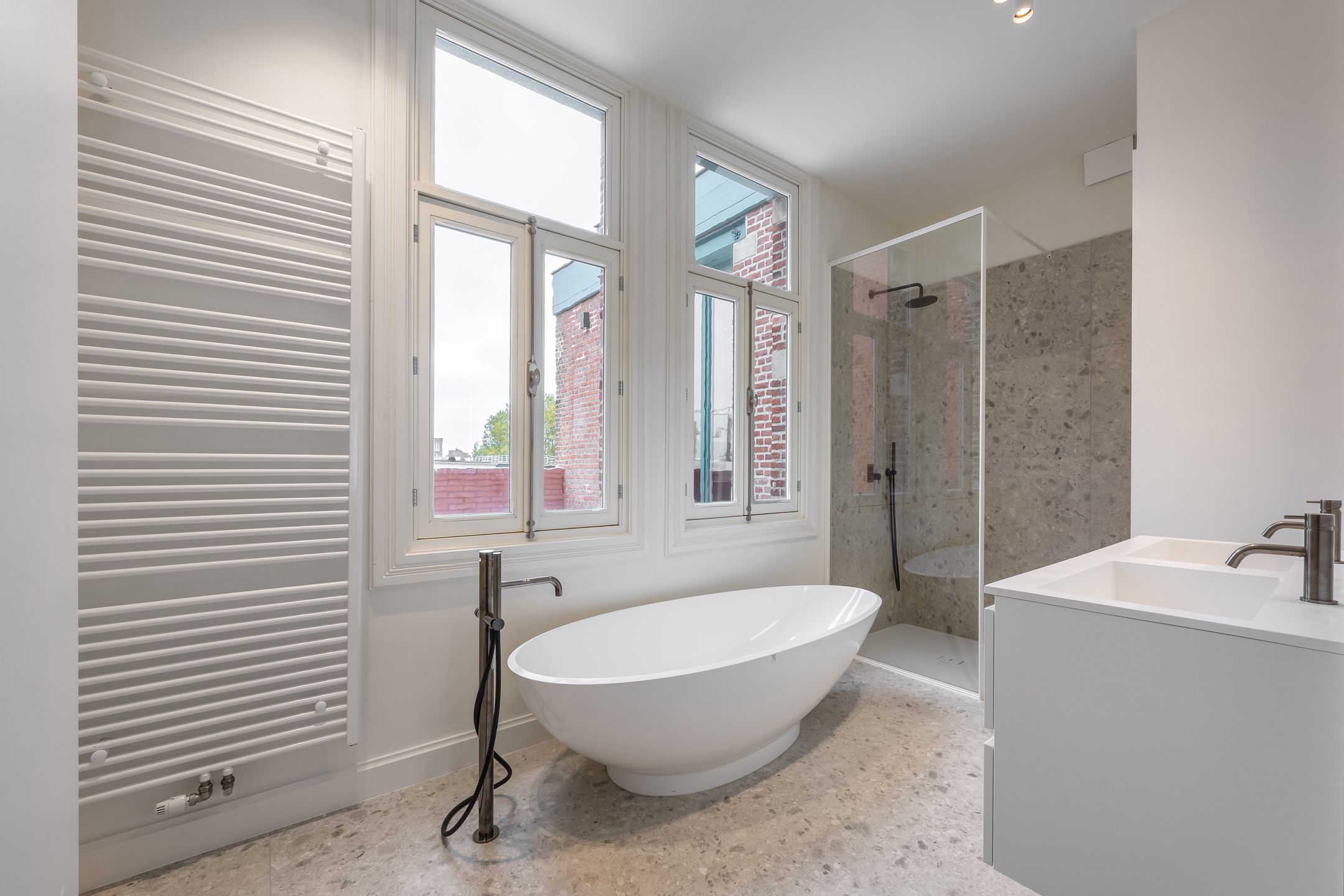 Prachtig 2 slpkappartement in art nouveau pand De Confiserie foto 27