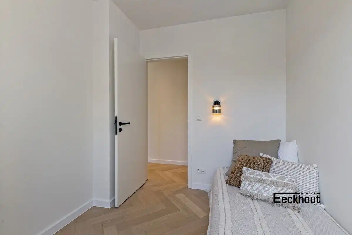 Luxueus en lichtrijk appartement in het centrum van Oostende! foto 18