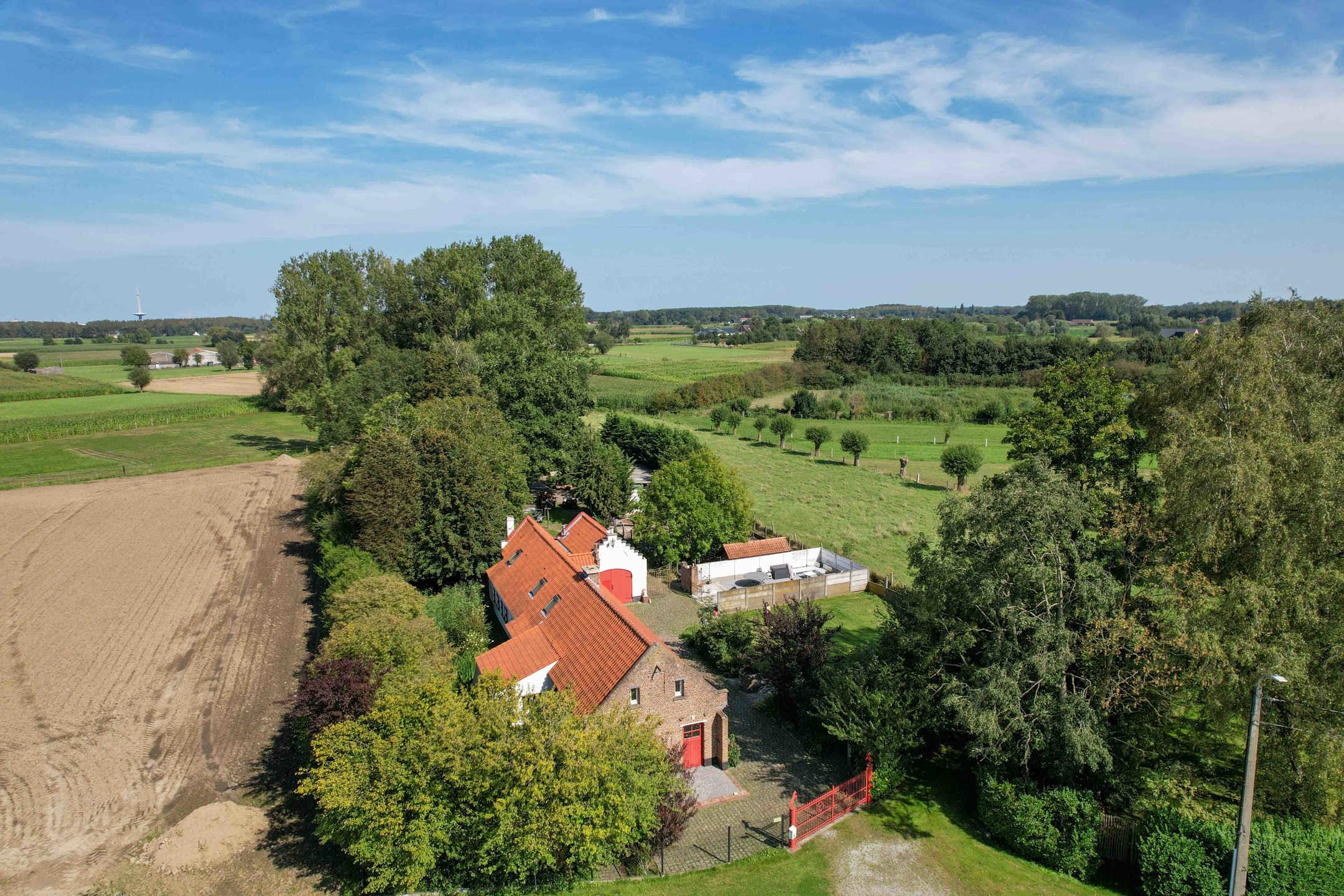 Charmante te renoveren hoeve op 11.690m² met unieke ligging! foto 31