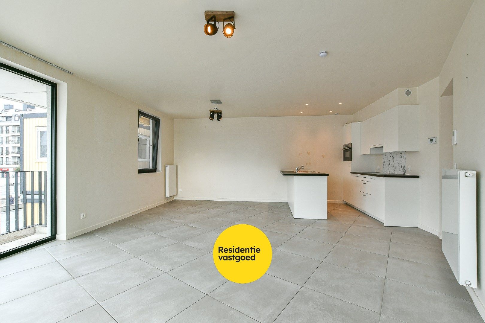 Te huur: modern appartement met 2 slaapkamers in hartje Blankenberge! foto 2
