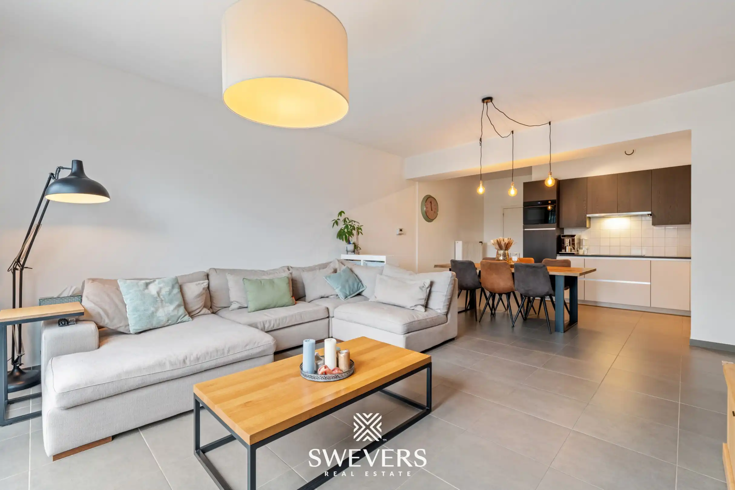 Recente, energiezuinige gezinswoning (2018) met 3 slaapkamers in Heppen foto {{pictureIndex}}