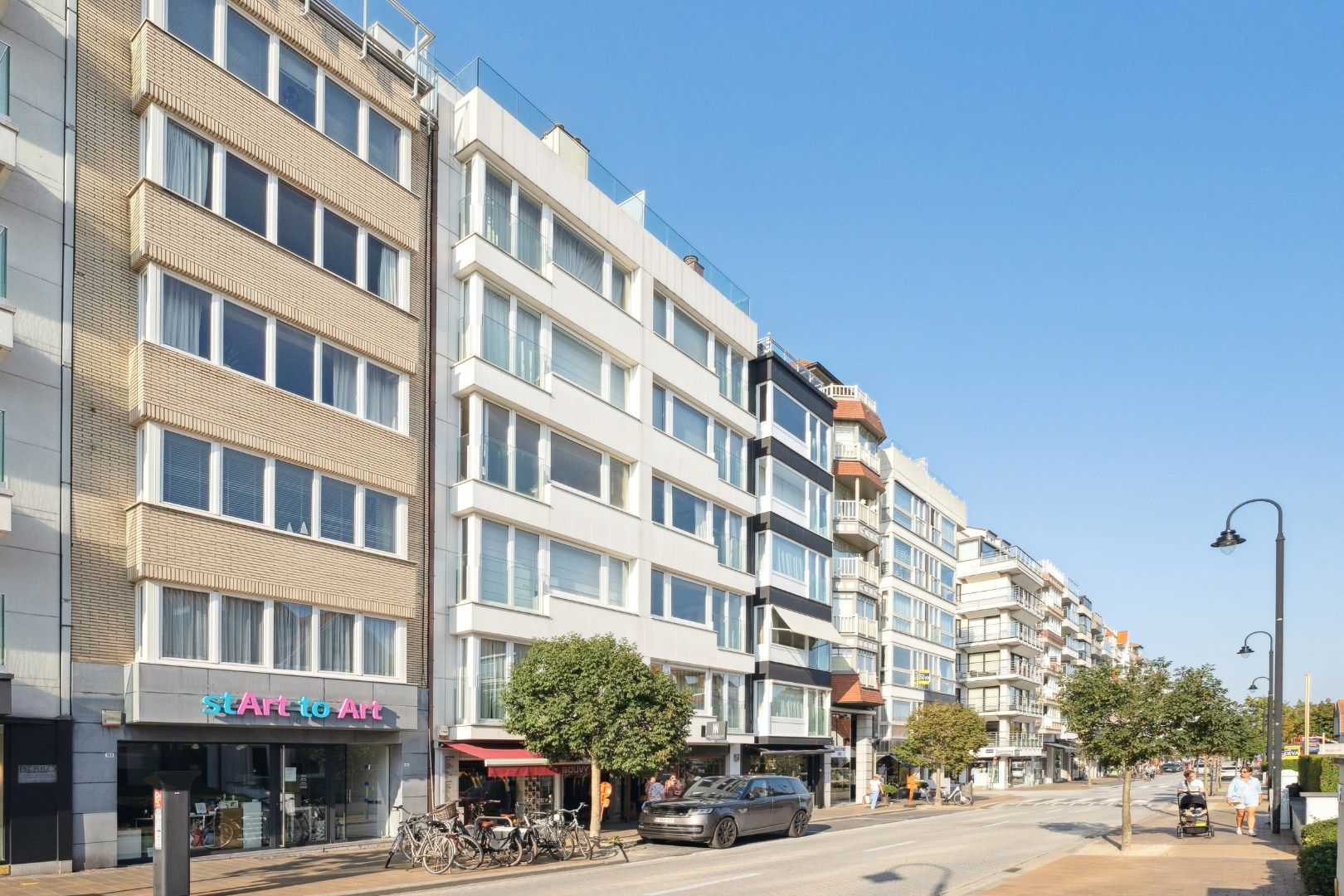 Instapklaar en volledig bemeubeld appartement met prachtig uitzicht in Het Zoute foto 12