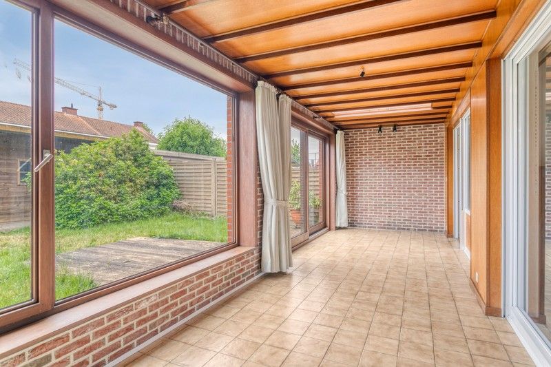 Op te frissen woning met potentieel gelegen in een rustige buurt TE KOOP in Desselgem. foto 7