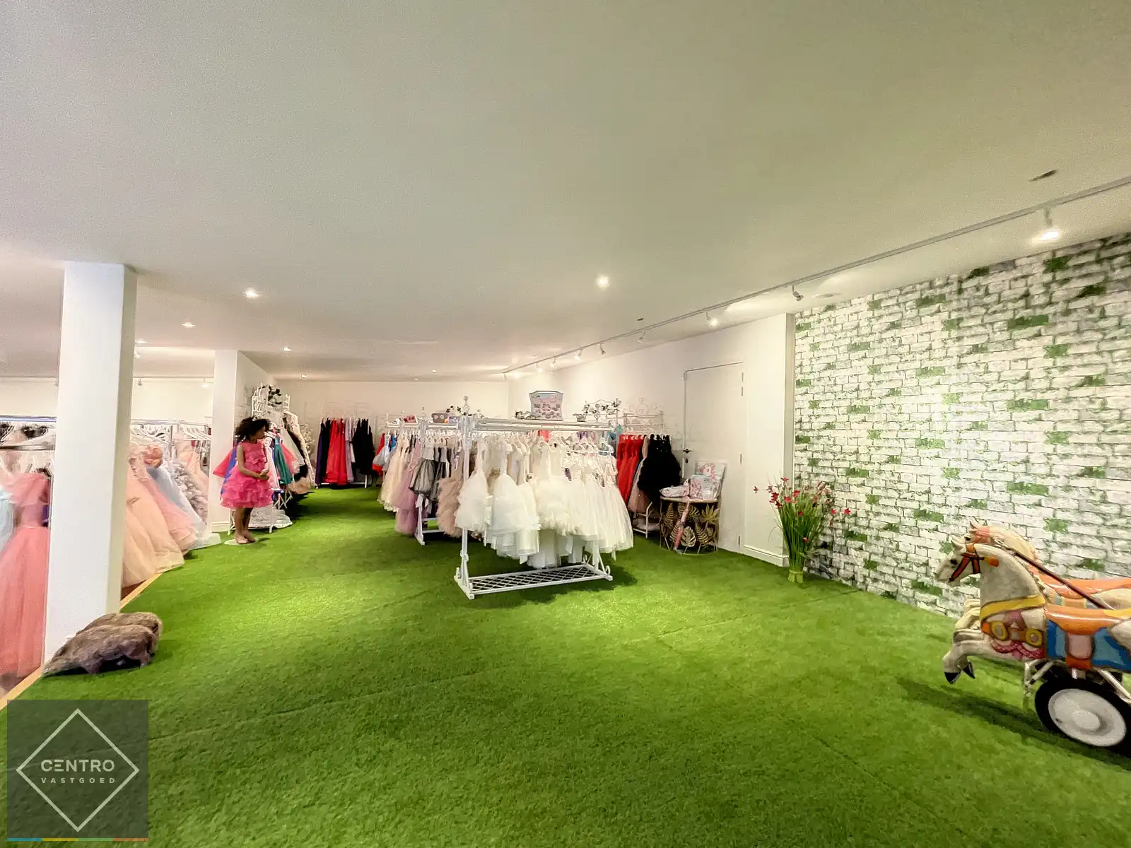 Handelsgelijkvloers te Lauwe! foto 10