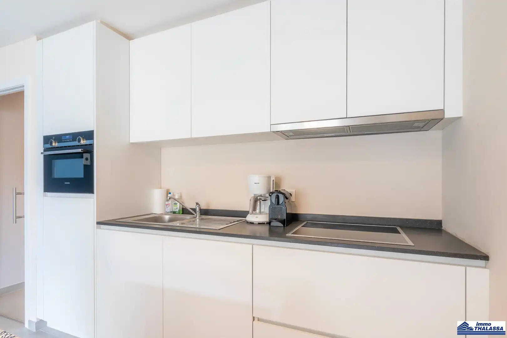 Modern ingericht appartement op de 5e verdieping aan de Ankerweg in De Panne - perfecte uitvalsbasis voor een gezellig verblijf aan zee. foto 11