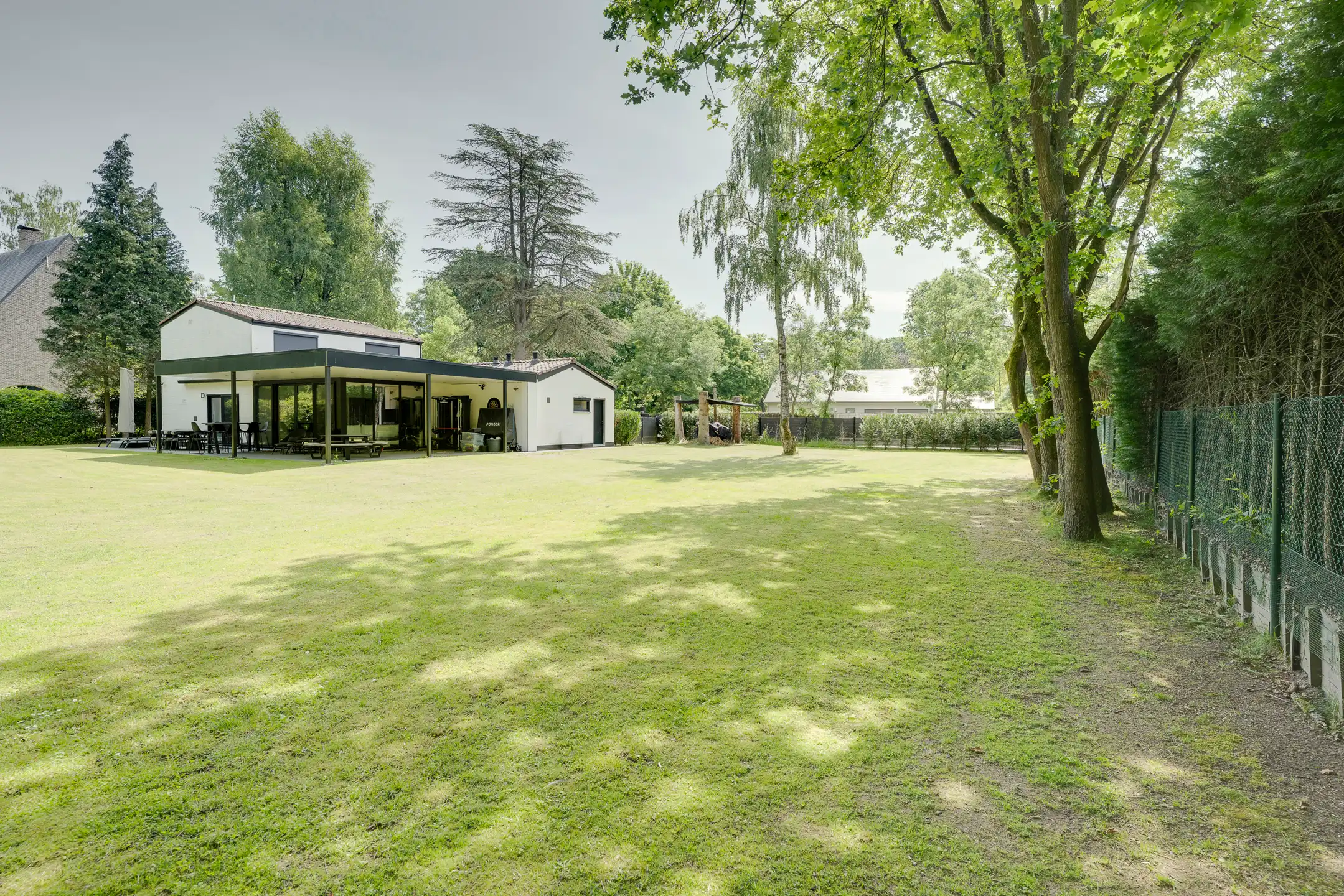 Gerenoveerde woning op een mooi perceel van ca 2.000 m² foto 16