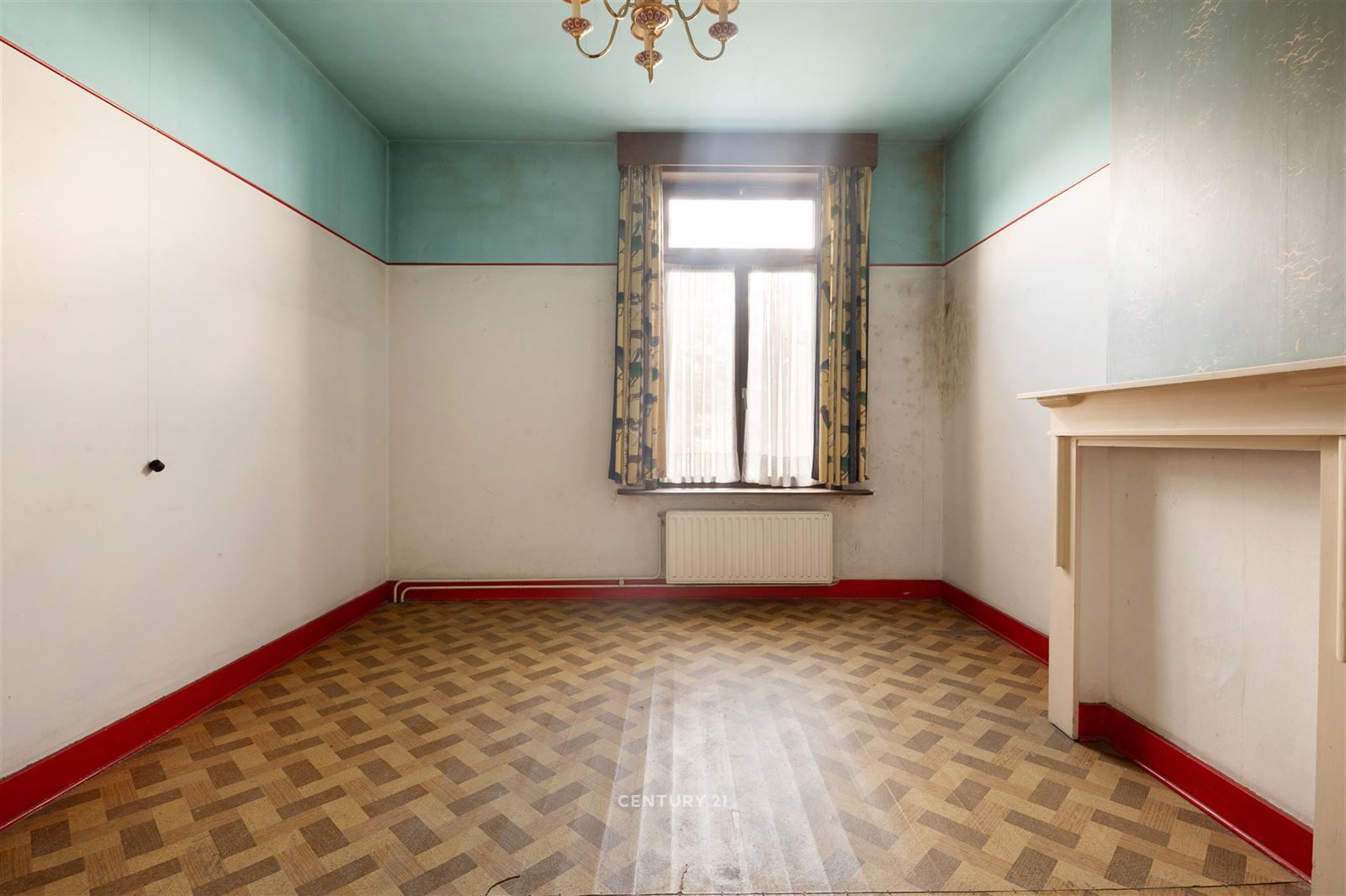 karaktervolle woning met handelsruimte in hartje Zottegem! foto 12