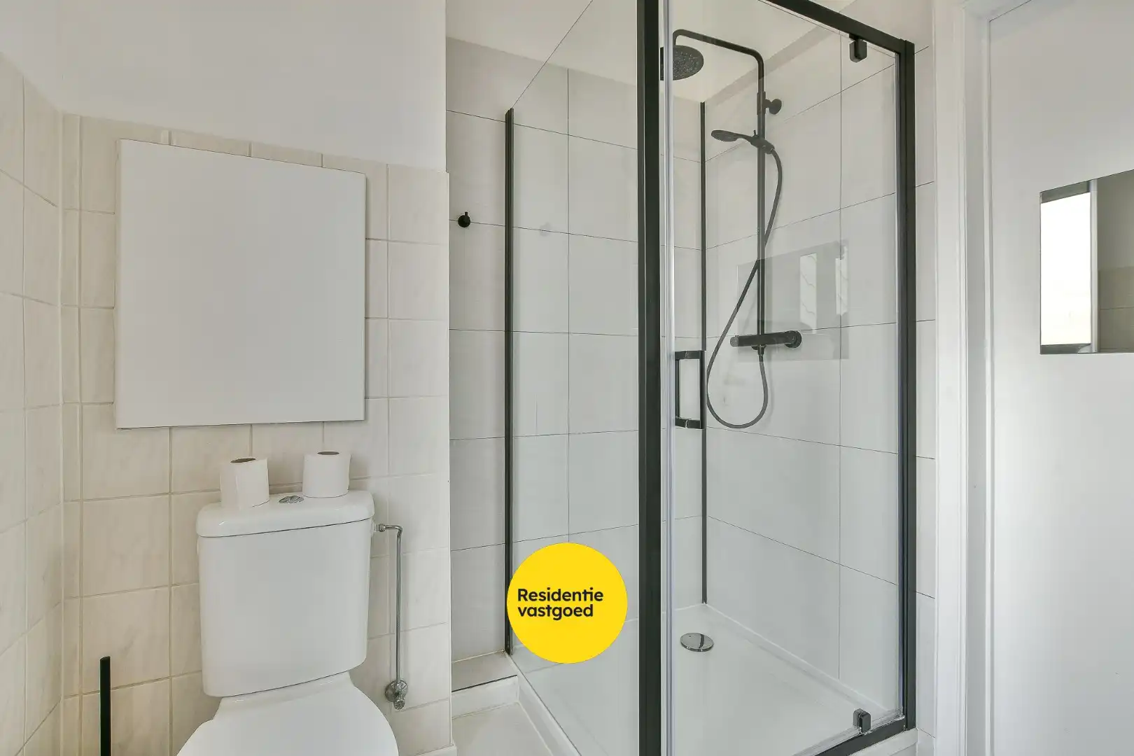 Karaktervol éénslaapkamerappartement in hartje De Haan - energiezuinig & lichtrijk foto 17