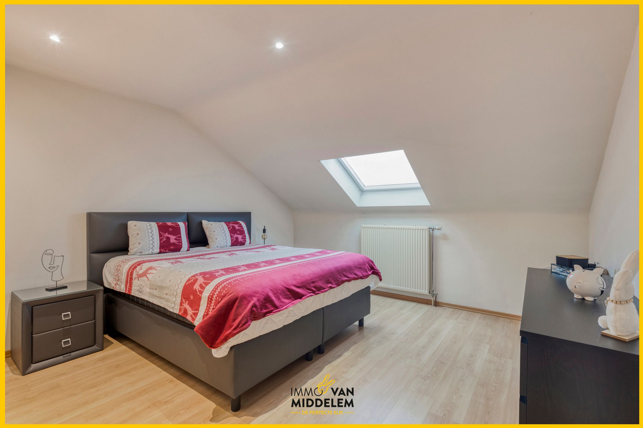 VERZORGDE WONING MET 3 SLPK, TUIN EN GARAGE foto 11