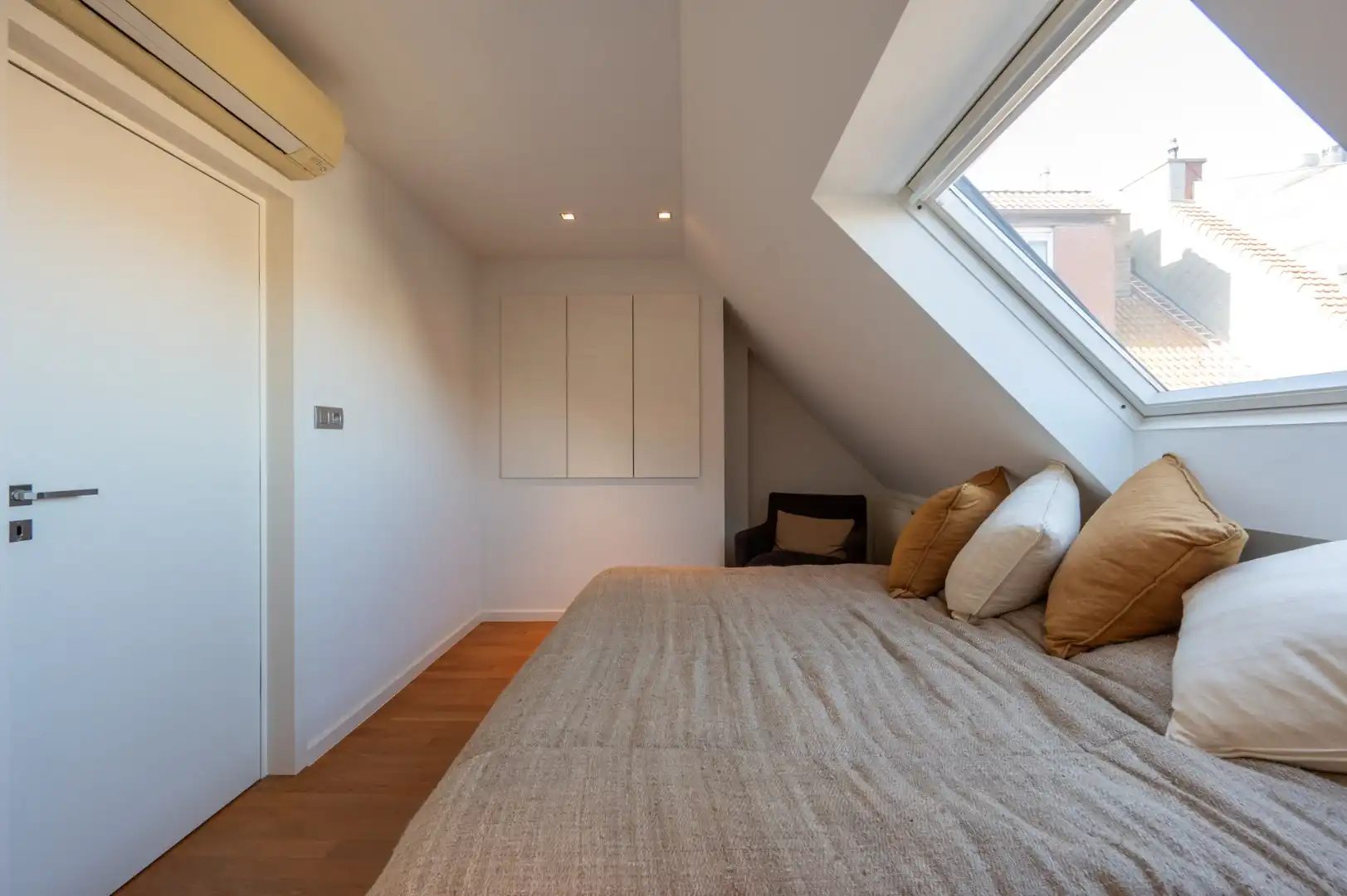 Duplexappartement met zonnige terrassen, 3 slk's en dubbele parking in de residentie  foto 14