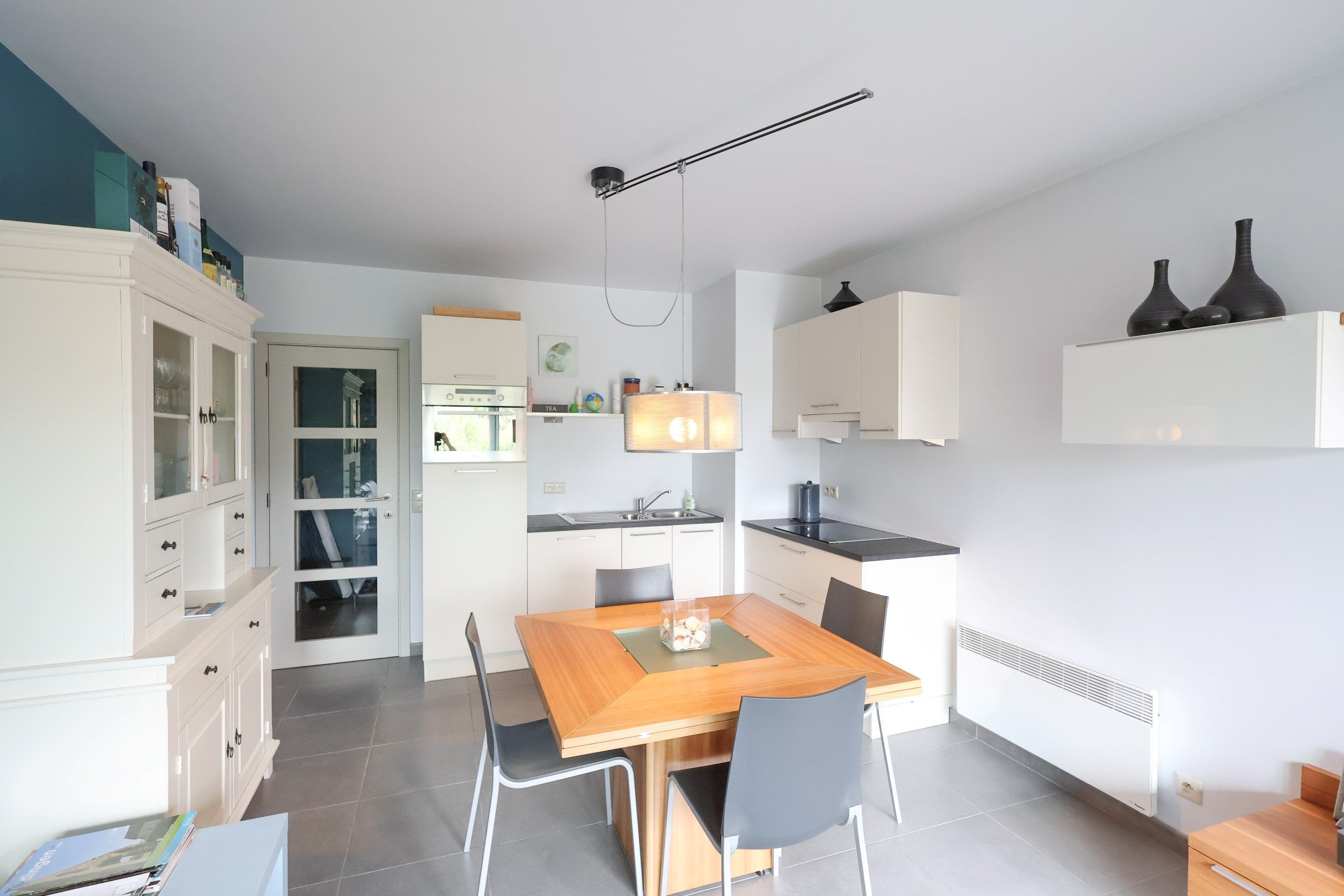 Duplex appartement met 3 volwaardige slaapkamers én autostaanplaats, vlak bij zee! foto 7