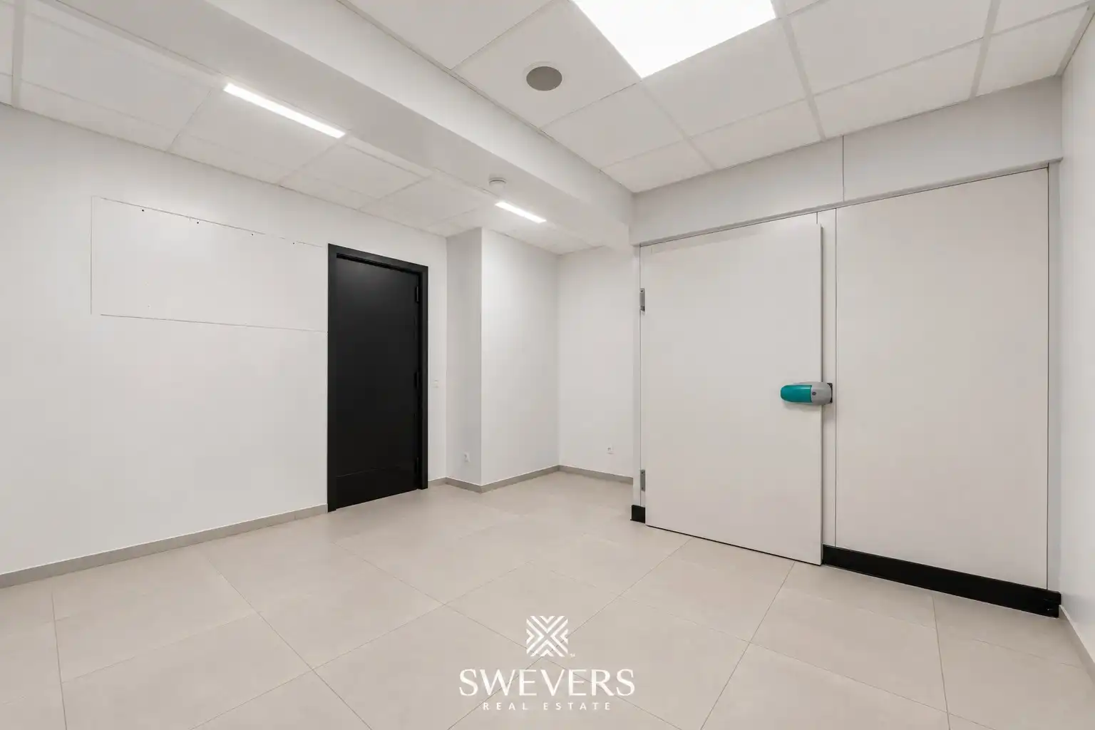 Veelzijdig handelspand met ruim duplex appartement: wonen, ondernemen én investeren onder één dak in centrum Alken foto 19
