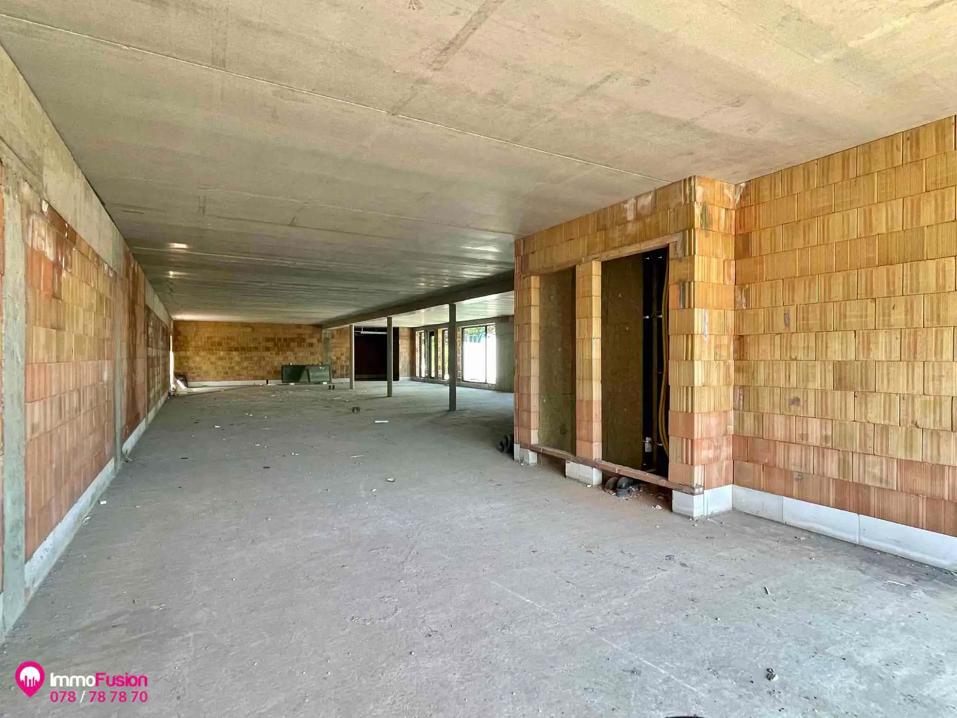 Uitzonderlijke handelsruimte van circa 460 m² met parking! foto 27