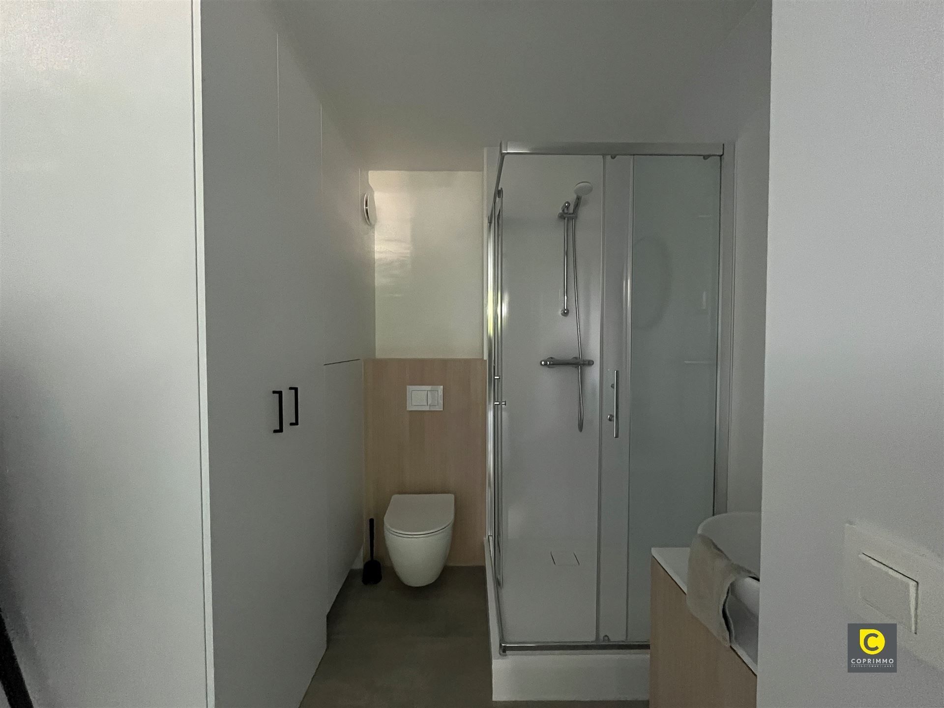 Subliem gerenoveerde GLV studio met airco en ZW-terras foto 6