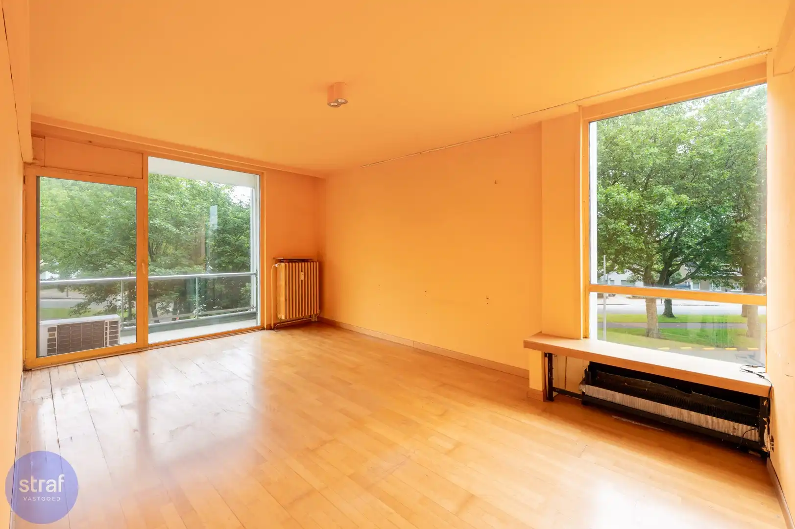 Te renoveren 3-slaapkamerappartement  in de Panorama Tower op Linkeroever foto 7