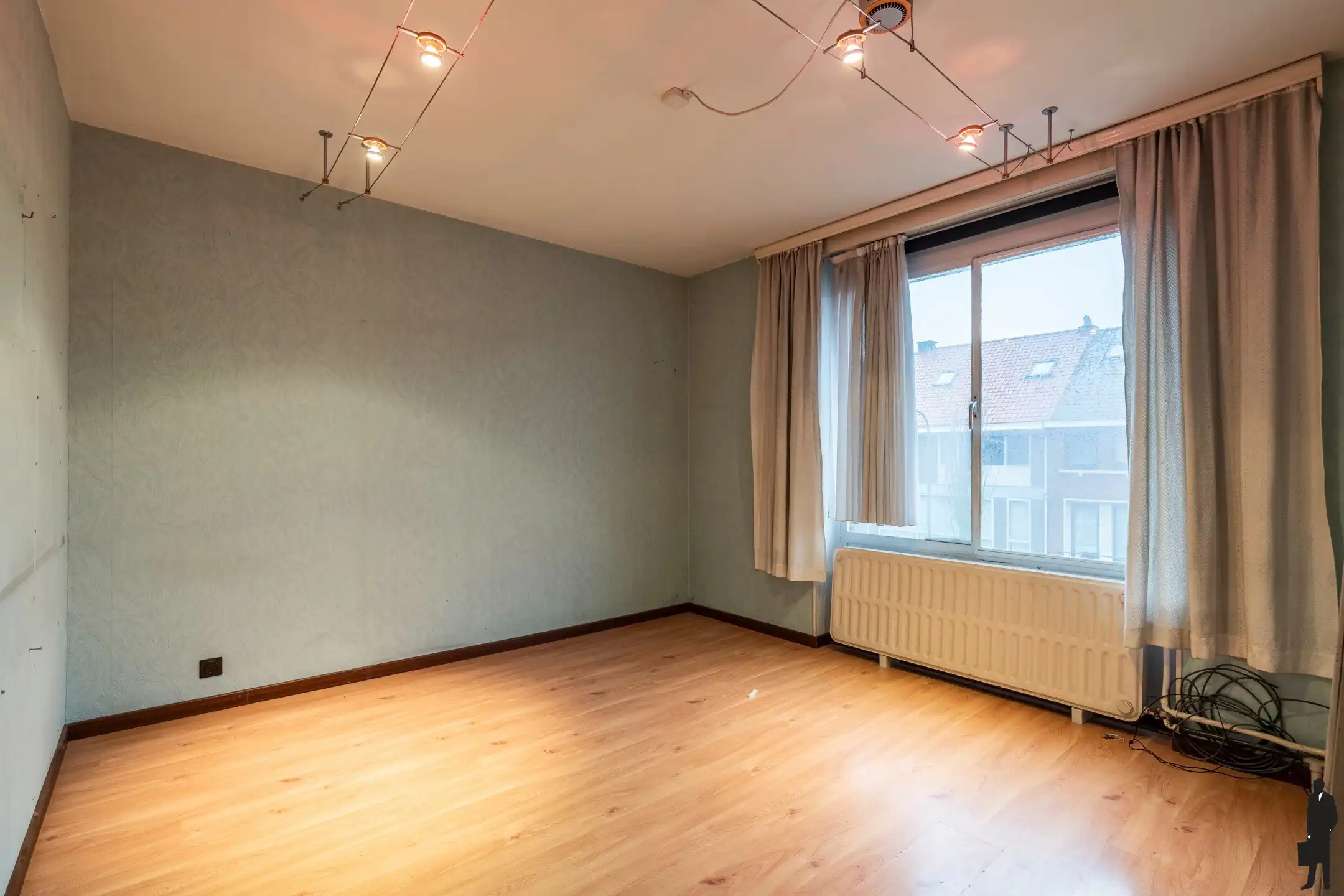 Renovatieproject met veel potentieel: ruime HOB met 3/4 slpk foto 24