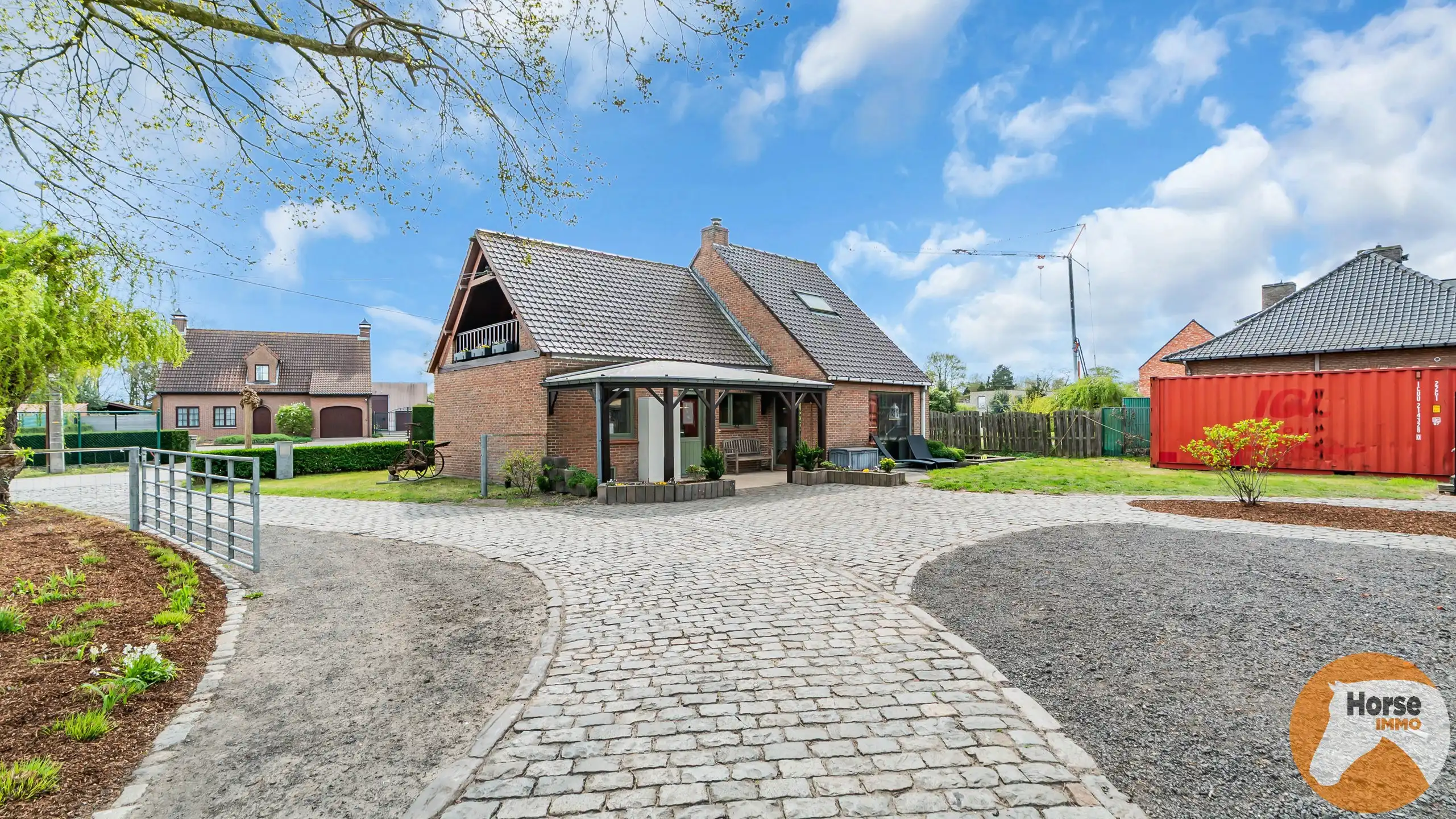 LOKEREN - Charmante woning met schuur en aanpalende weide  foto 16