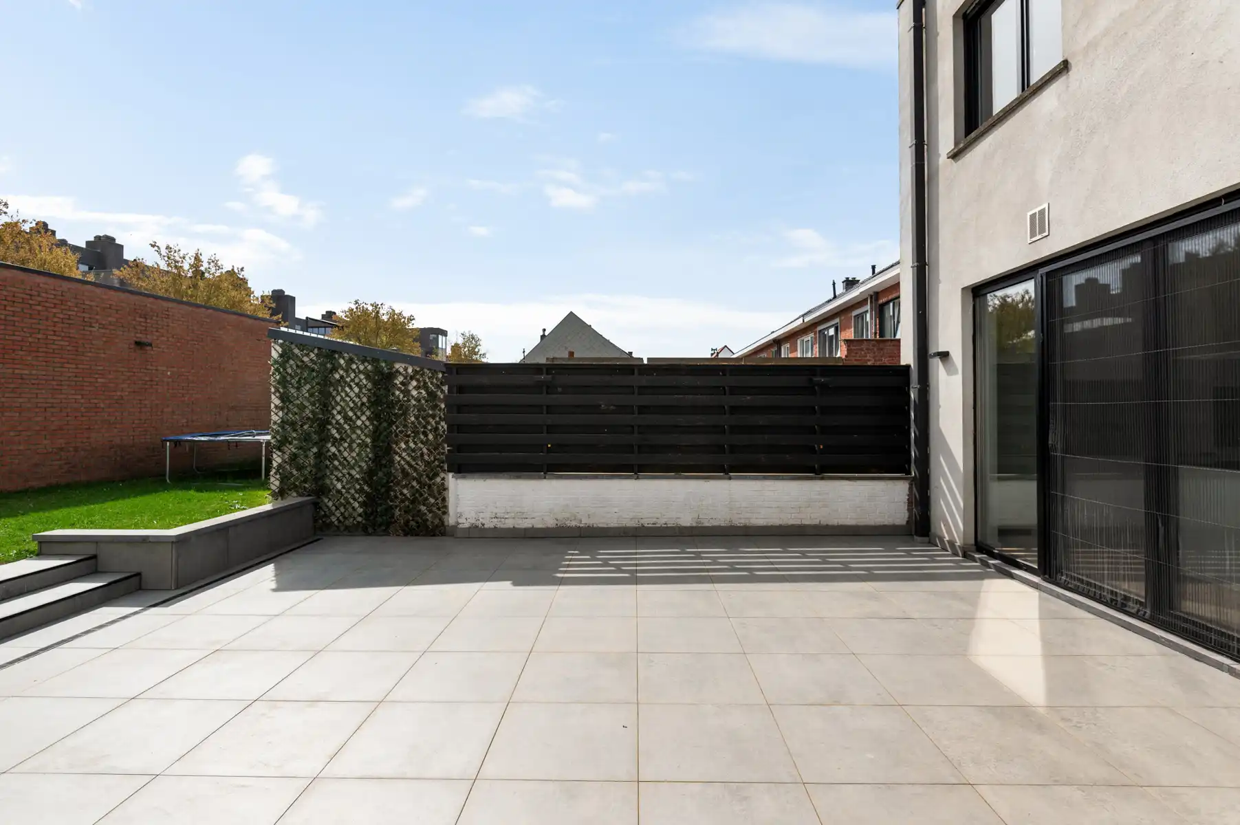 Instapklare gezinswoning met 4 slaapkamers, tuin en garage foto 30