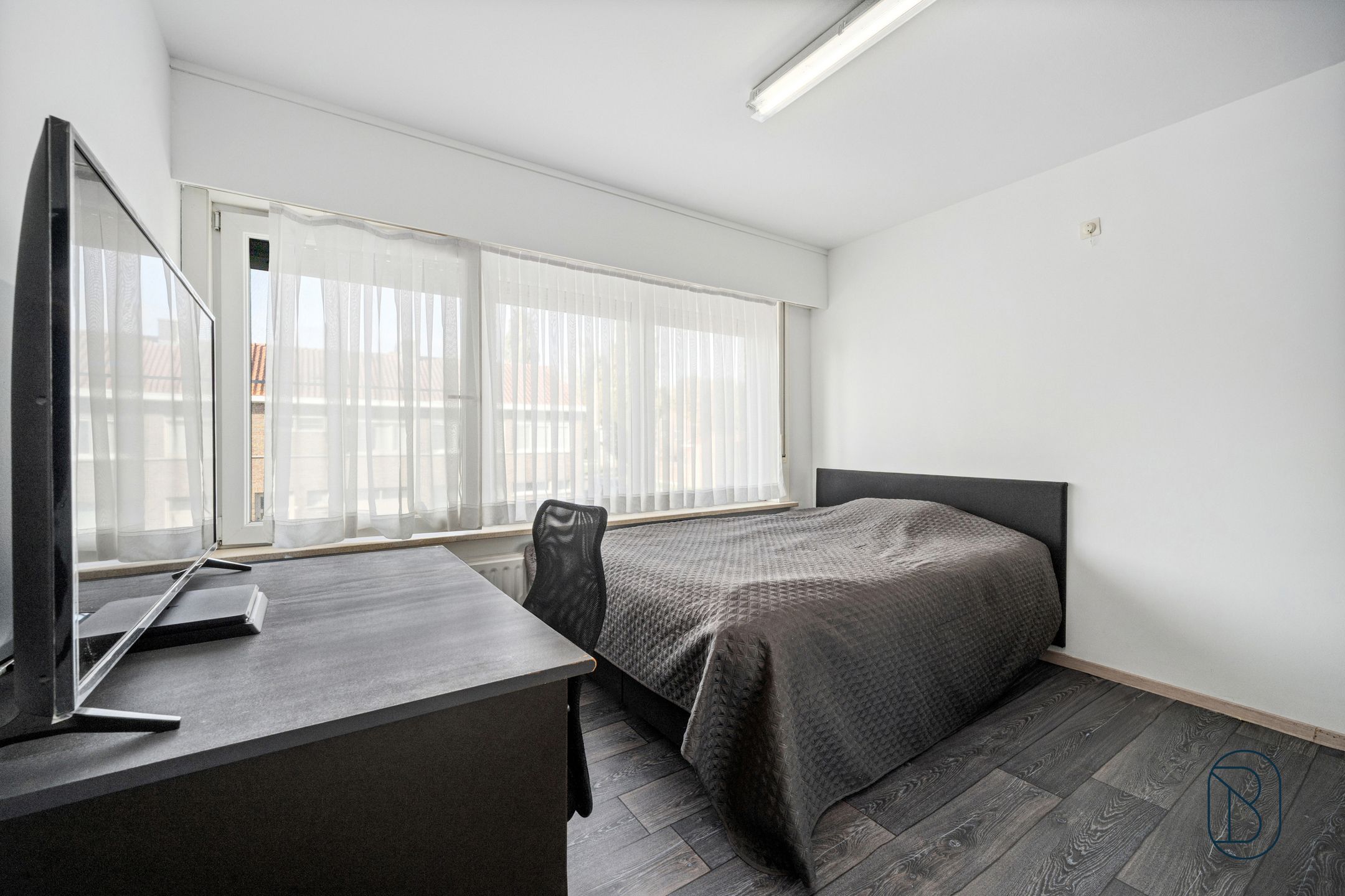 Grote woonst met 4 slk, tuin en garage, zonnepanelen.  foto 14