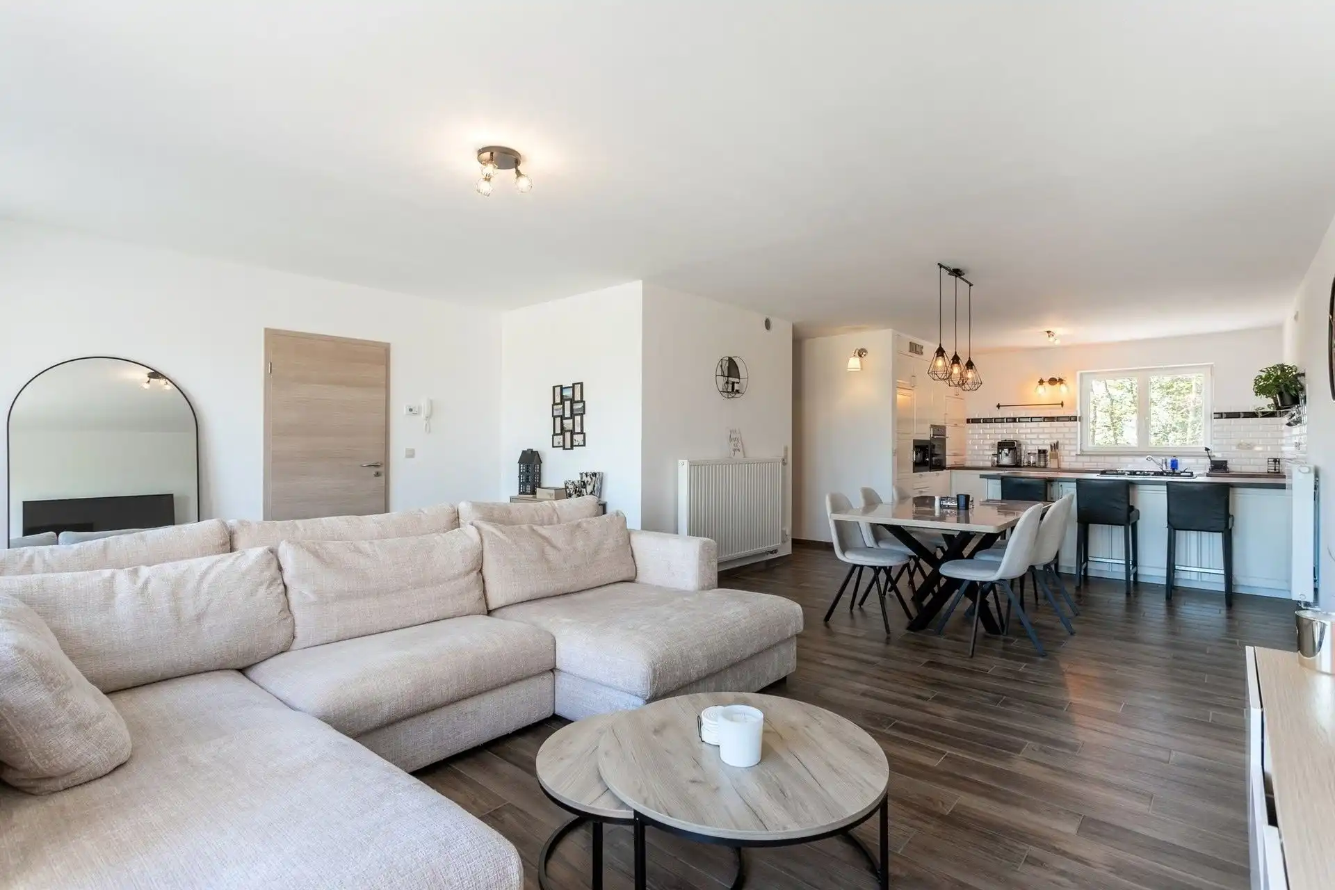 Prachtige woning (4 slpks) met terras en autostaanplaats foto 10