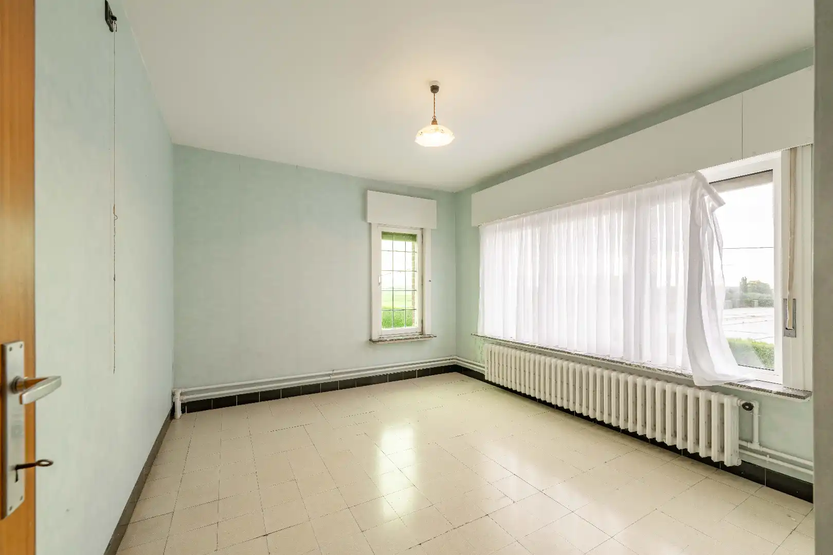 RUIME WONING MET LANDELIJK ZICHT VLAKBIJ CENTRUM EGEM foto 13