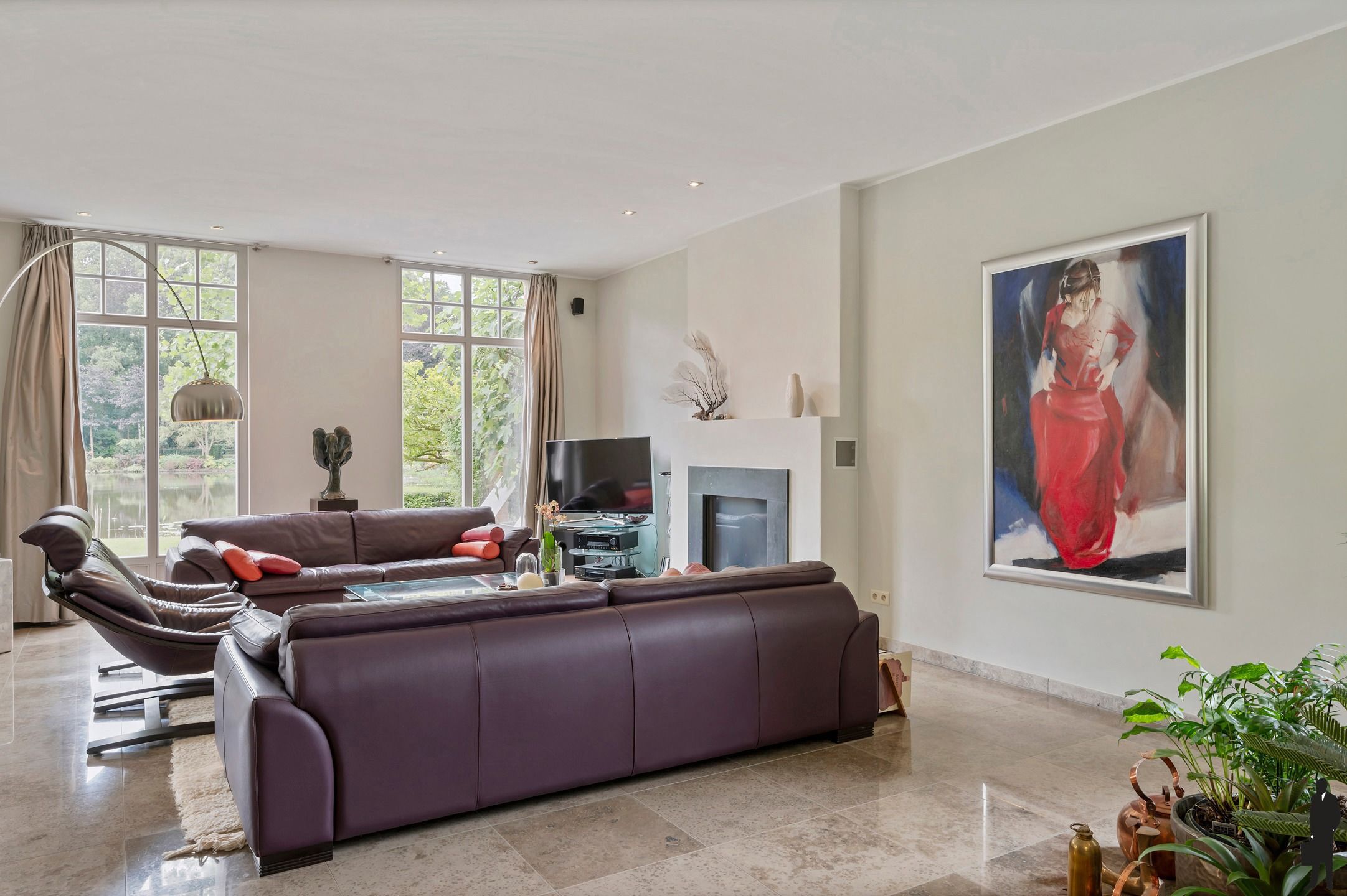 Unieke en zéér centraal gelegen villa op een parkdomein van ca. 9.847 m²! foto 11