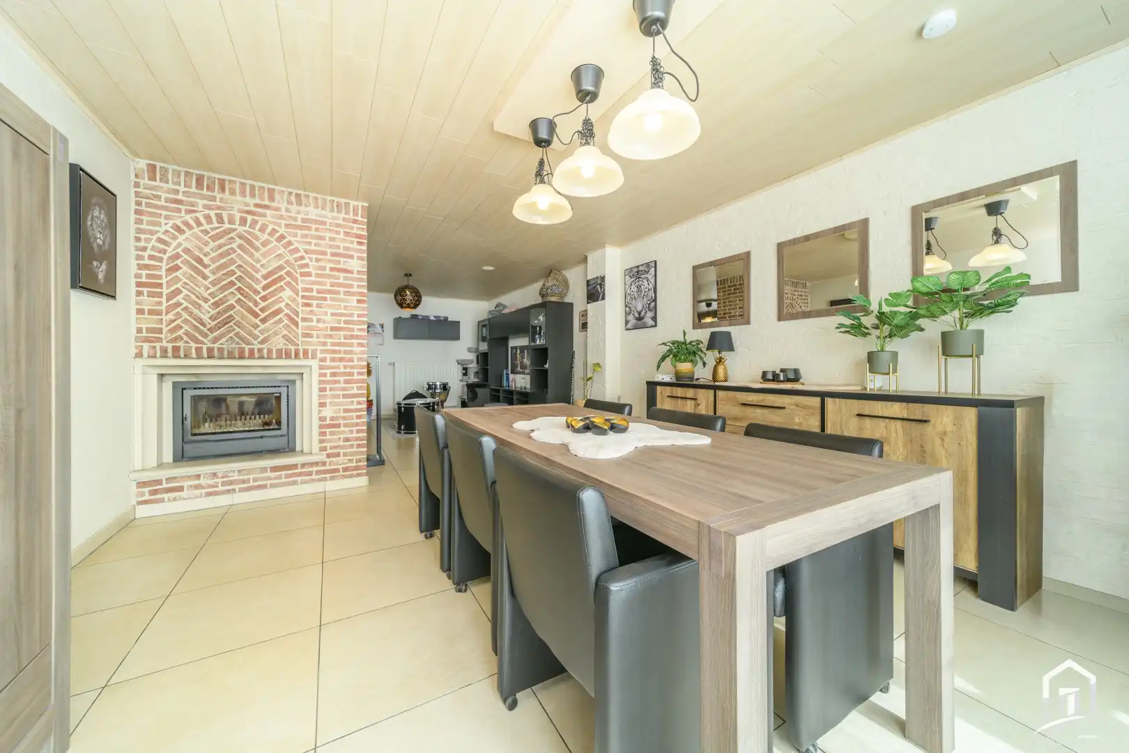 Centraal gelegen mooie halfopen bebouwing te Zele foto 7