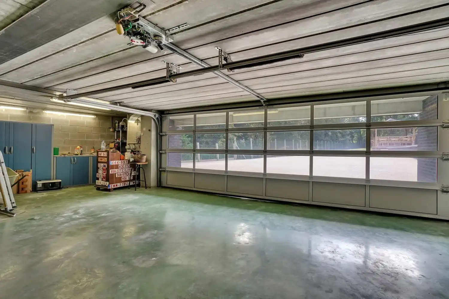 TRIPLEX-APPARTEMENT MET 2 TERRASSEN, TUIN EN BOS foto 13