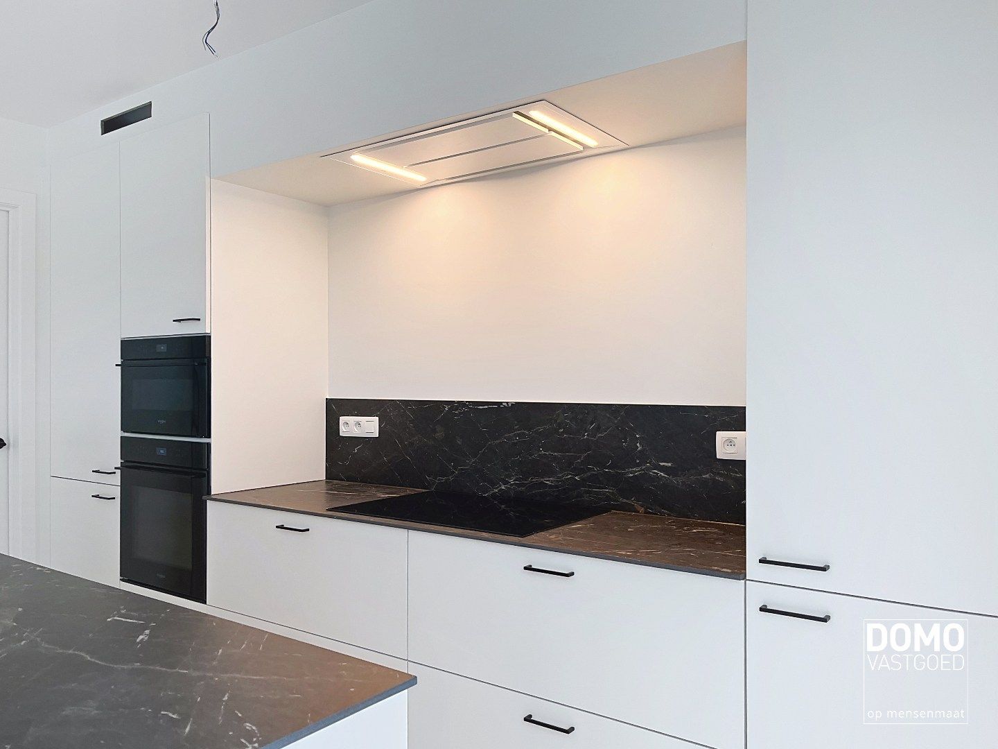 NIEUWBOUWAPPARTEMENT MET 2 SLAAPKAMERS, RUIM TERRAS, 2 AUTOSTANDPLAATSEN EN KELDERBERGING TE KERMT foto 4