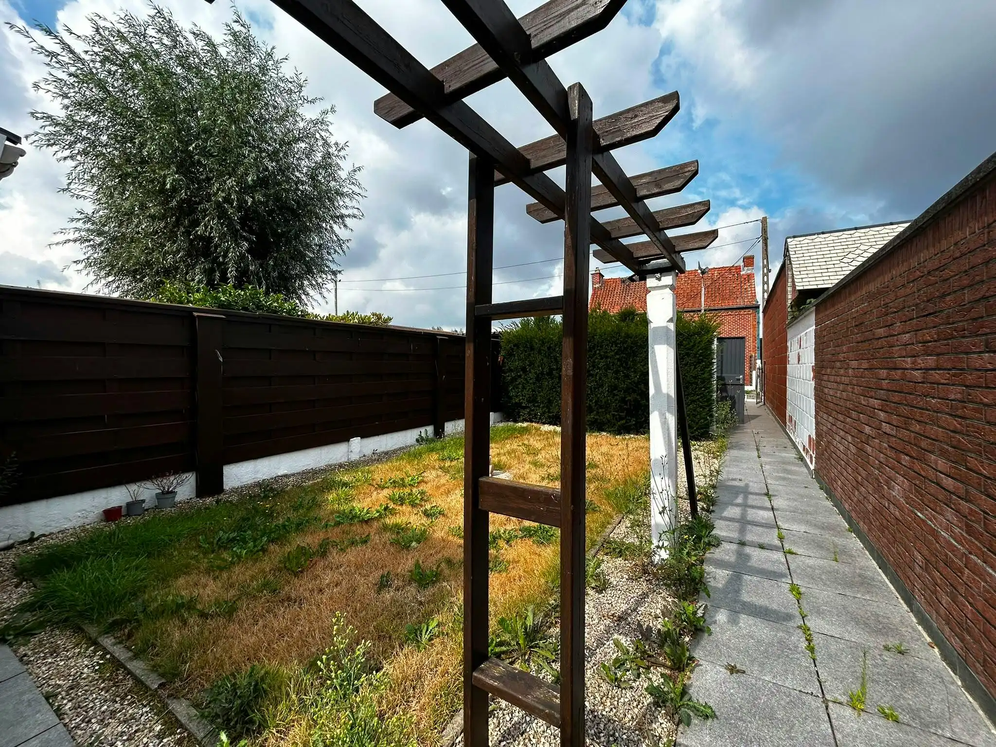 Ruime woning in centrum Deinze met 3 slaapkamers en tuin foto 18