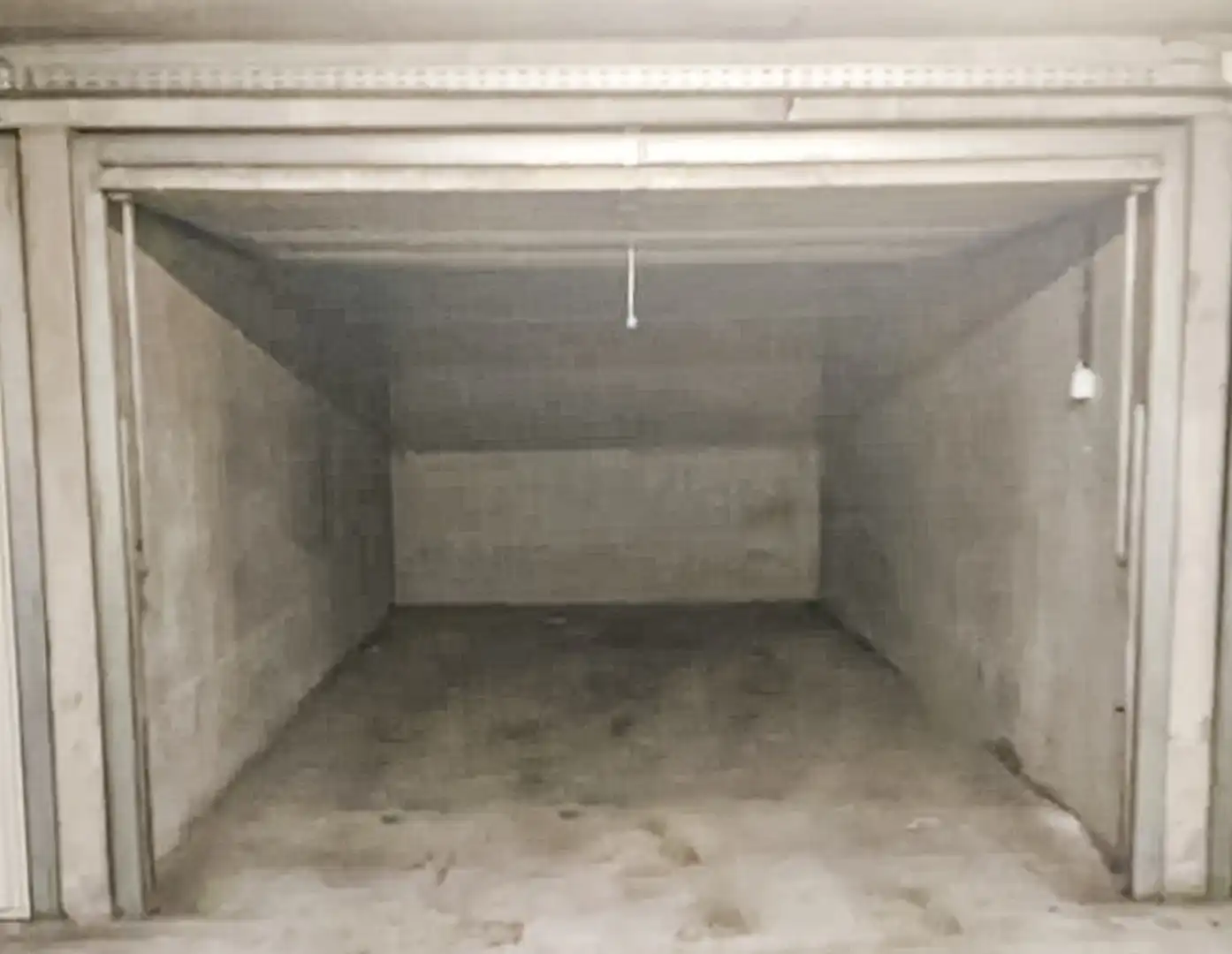 Garage te koop Karel Janssenslaan 3 - + - 8400 Oostende